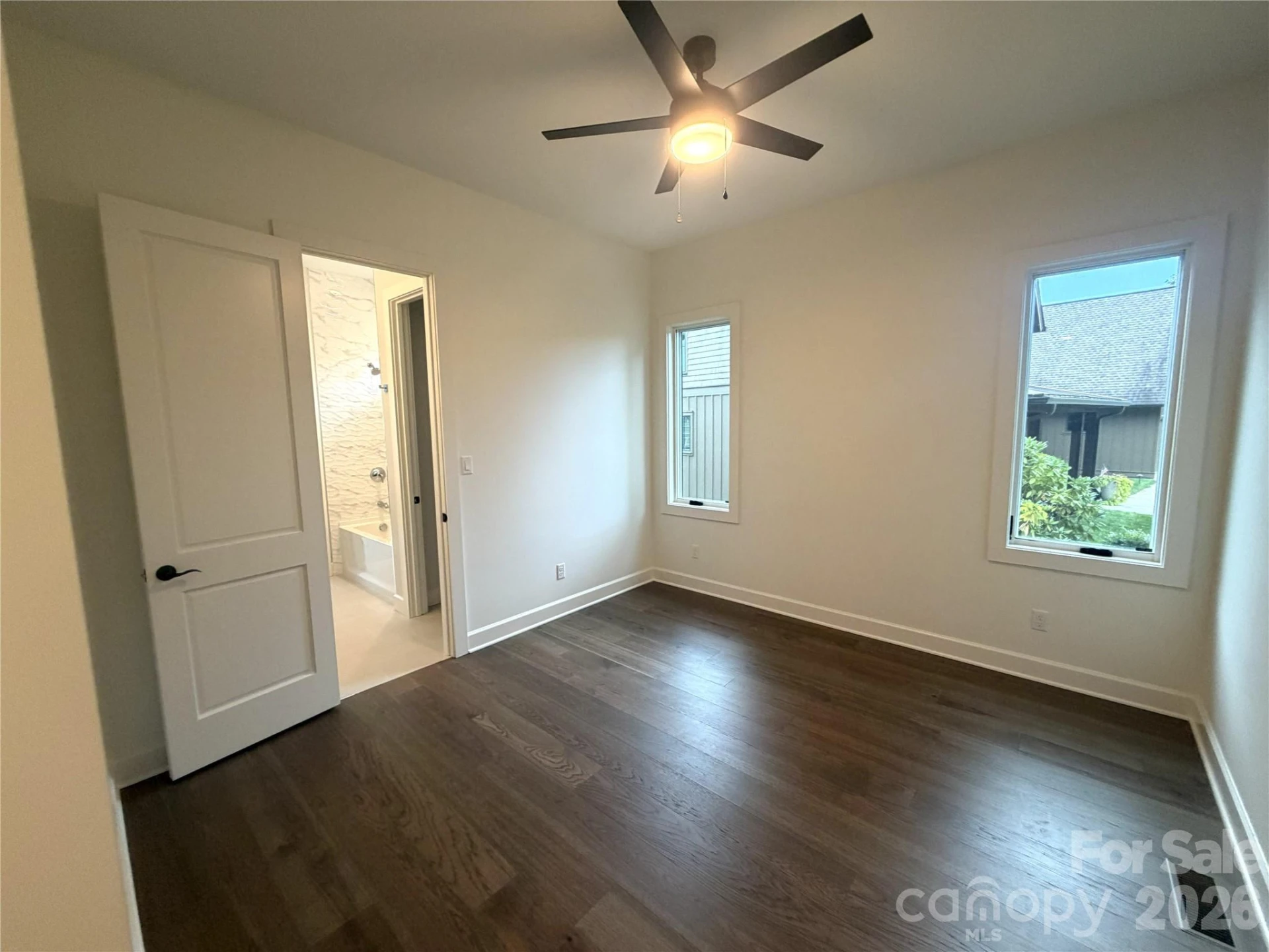 47 Versailles Lane - Photo 35