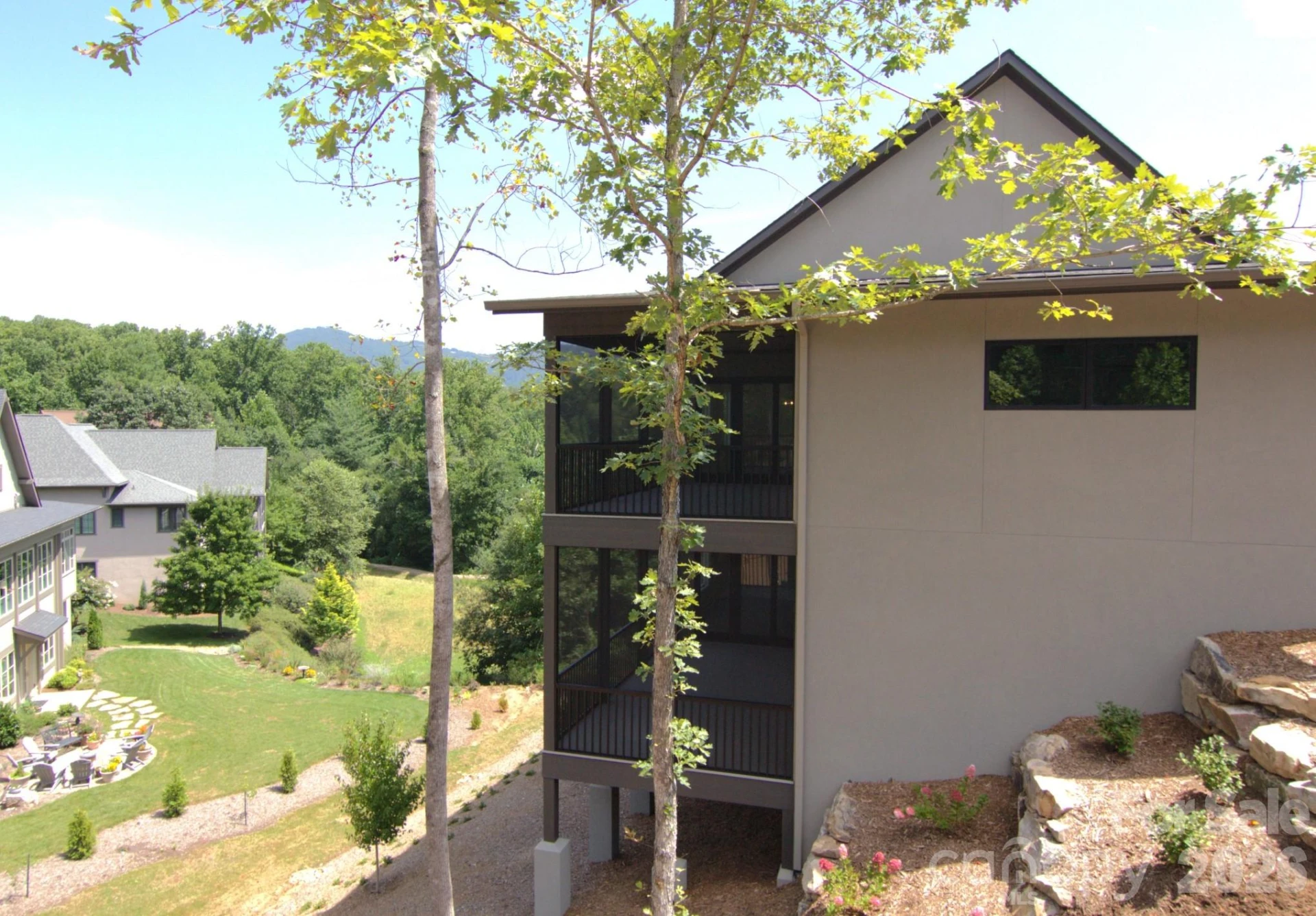 47 Versailles Lane - Photo 40
