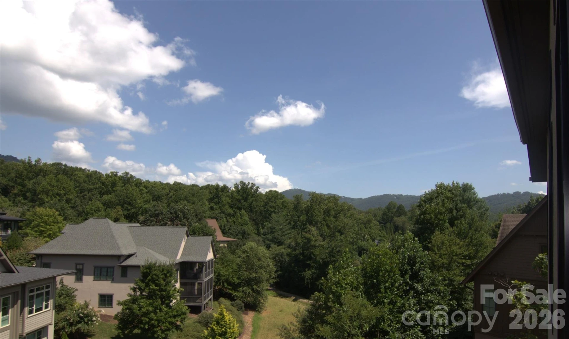 47 Versailles Lane - Photo 41