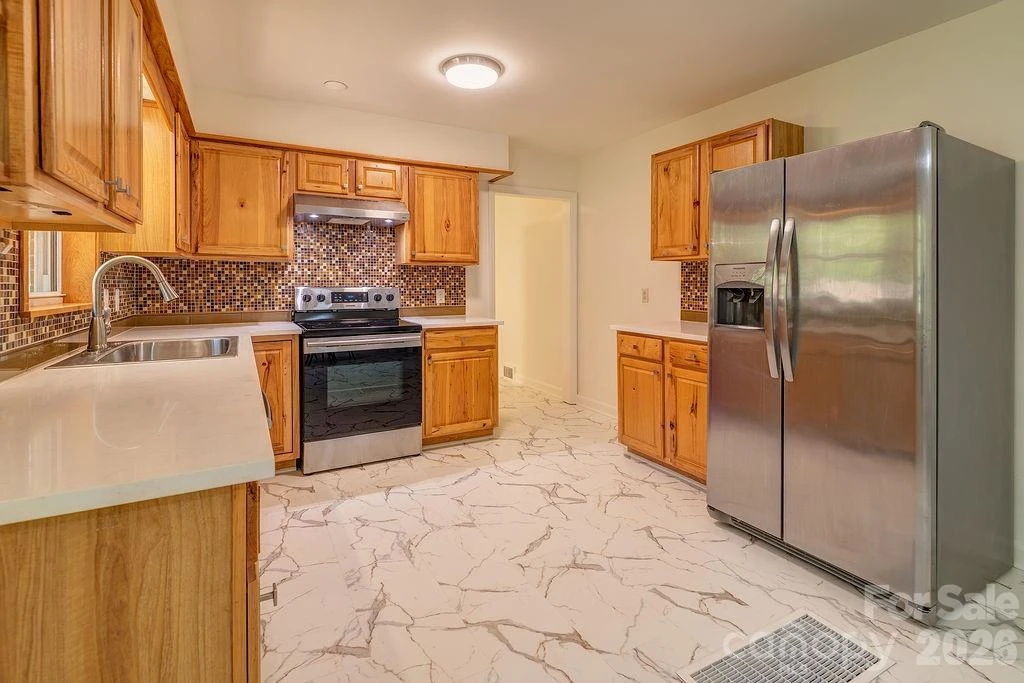 10 Meadowview Road - Photo 12