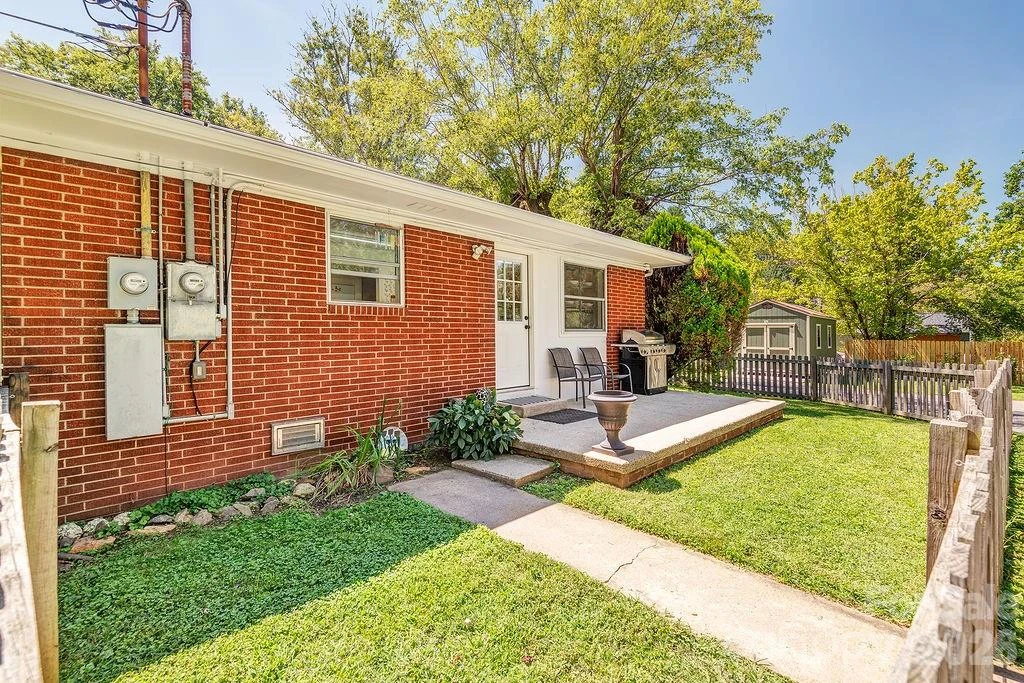 10 Meadowview Road - Photo 28