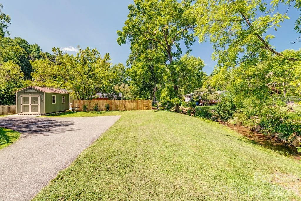 10 Meadowview Road - Photo 34
