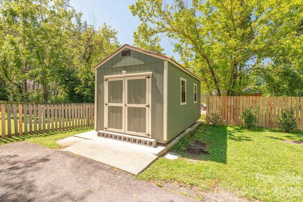 10 Meadowview Road - Photo 36