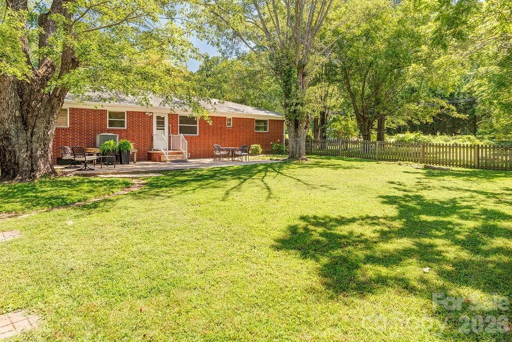10 Meadowview Road - Photo 39