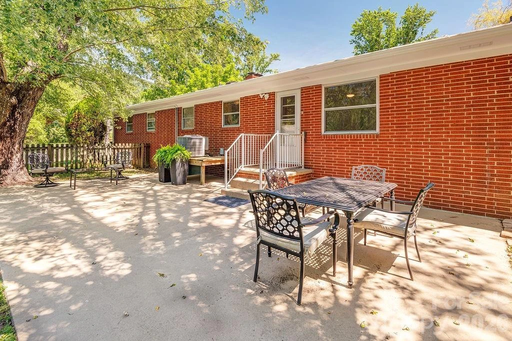10 Meadowview Road - Photo 41