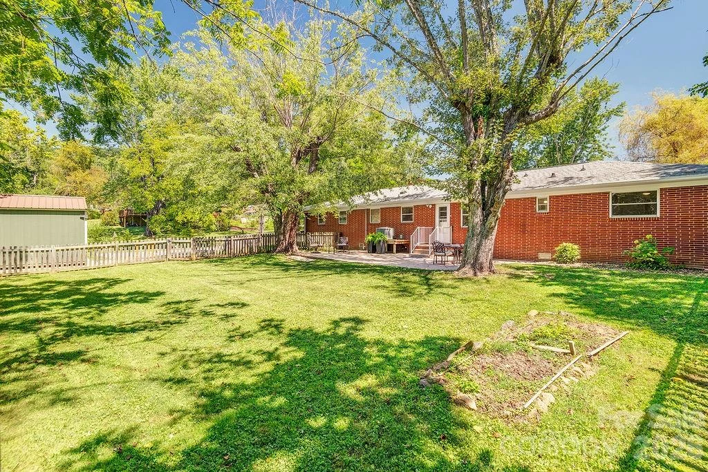 10 Meadowview Road - Photo 43