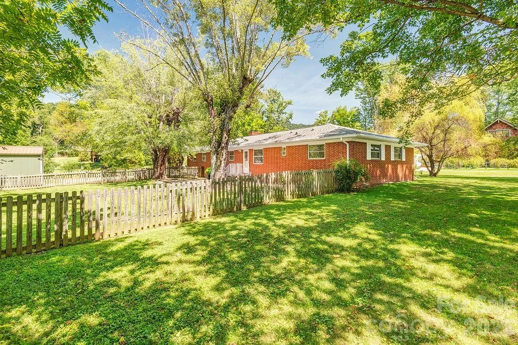 10 Meadowview Road - Photo 44