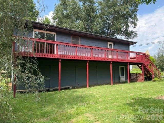 65 Spencer Street - Photo 2