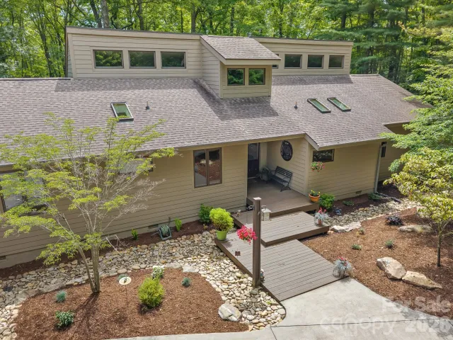 1370 Salola Lane