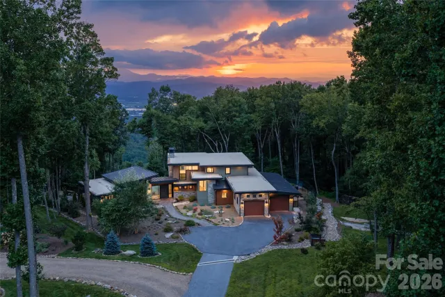94 Laurel Ledge Way