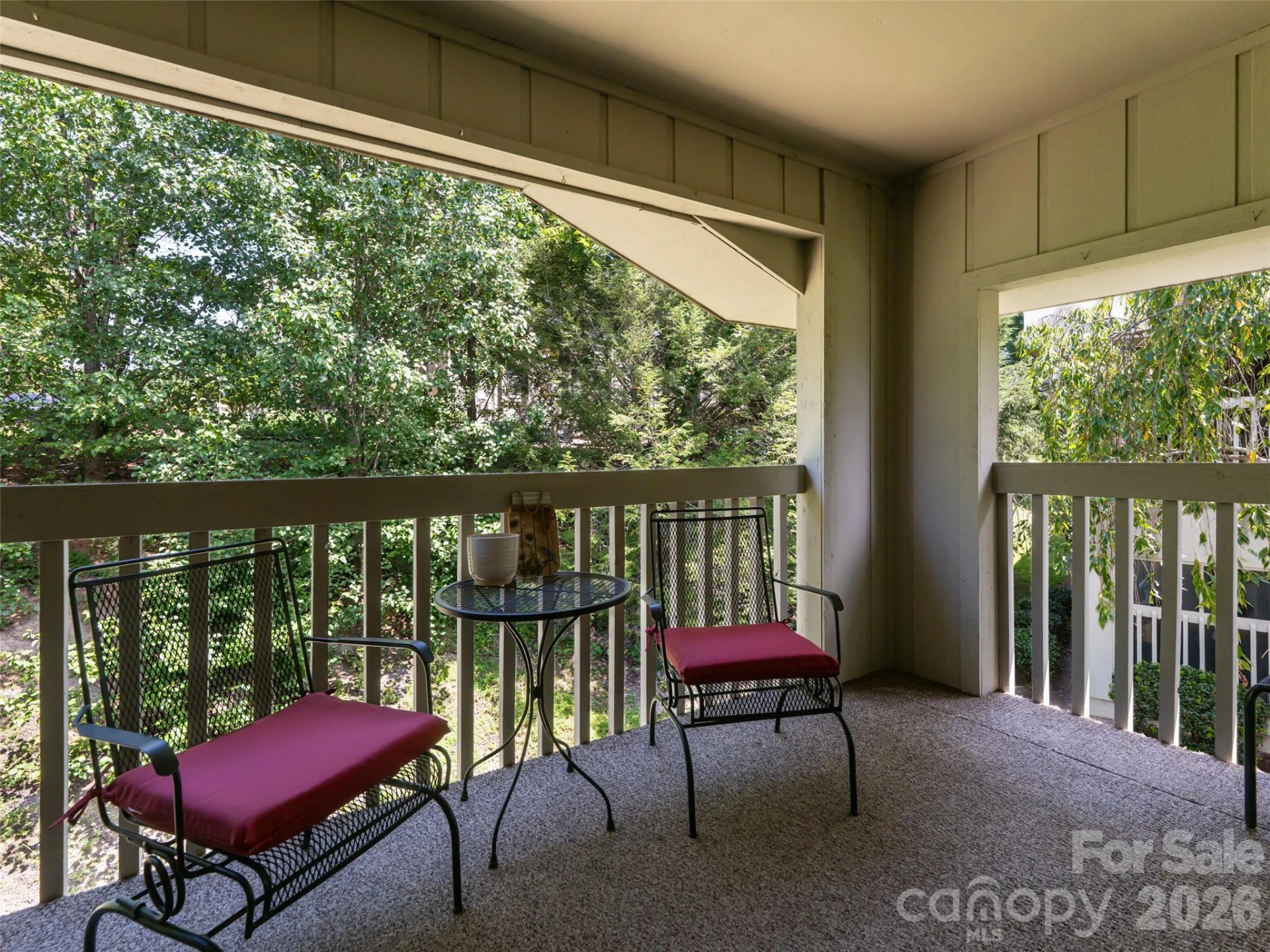 1406 Abbey Circle - Photo 17