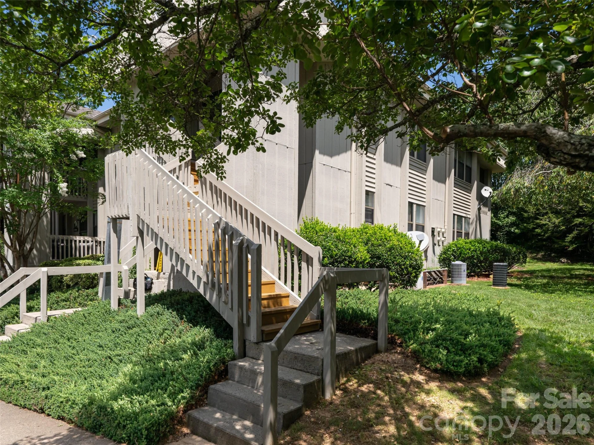 1406 Abbey Circle - Photo 26
