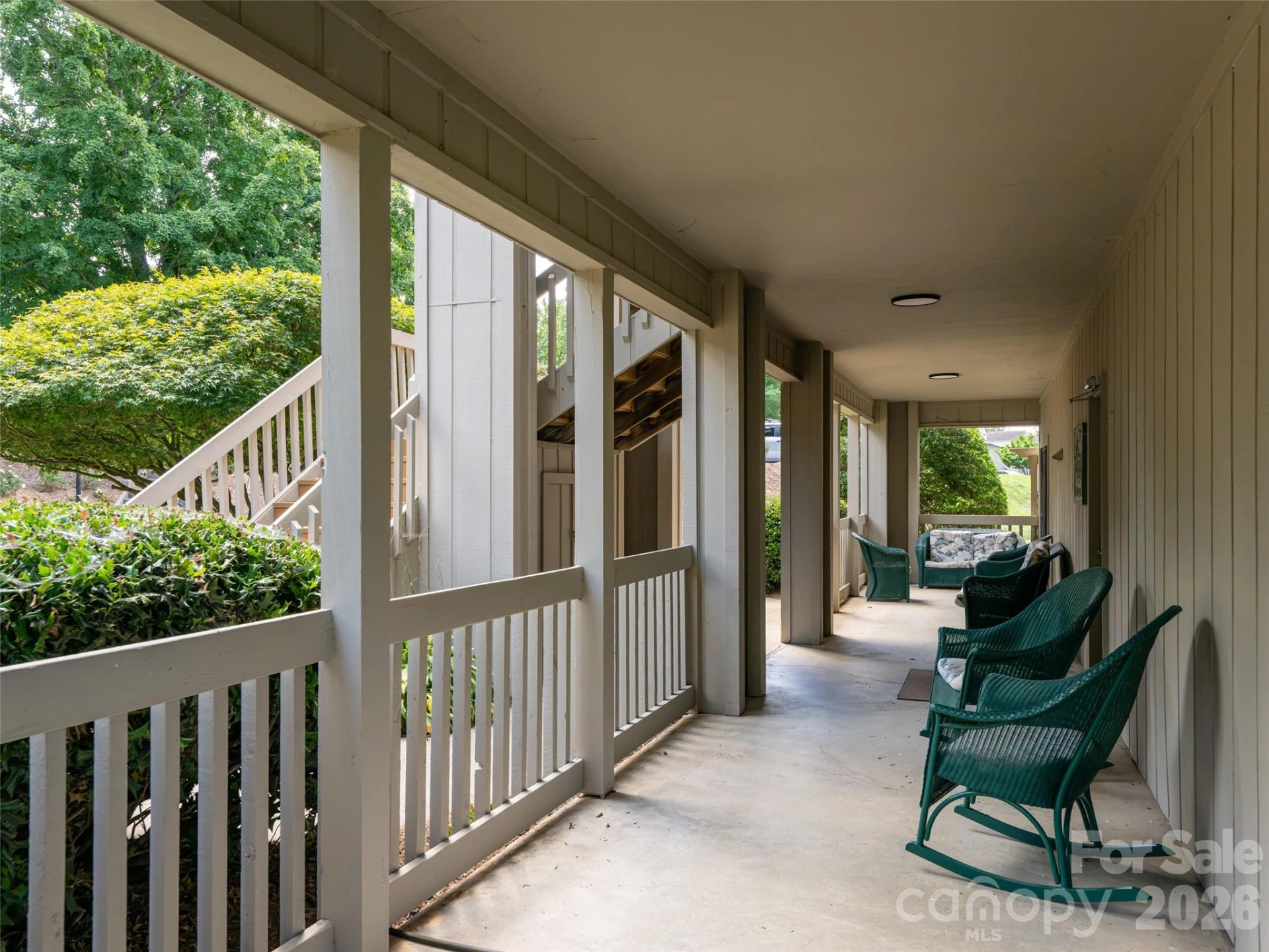1406 Abbey Circle - Photo 31