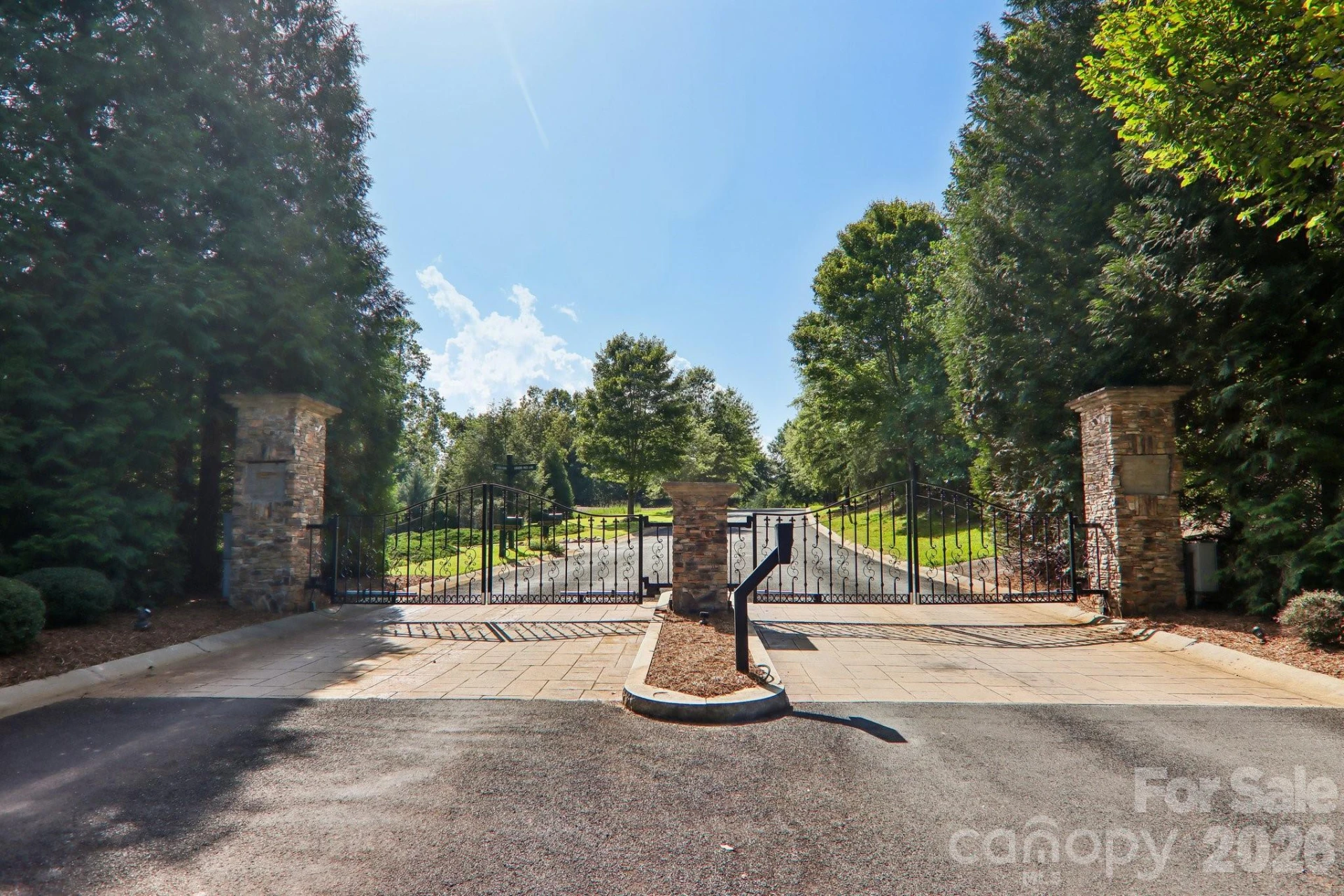 35 Mountain Parkway - Photo 2