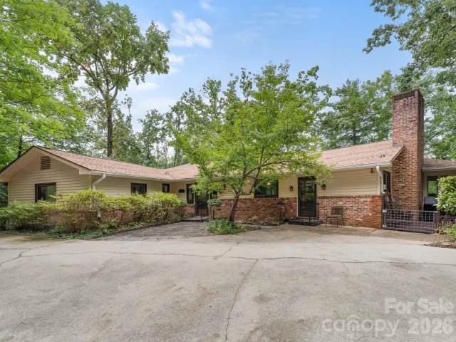 12 E Park Drive, Tryon, NC, 28782