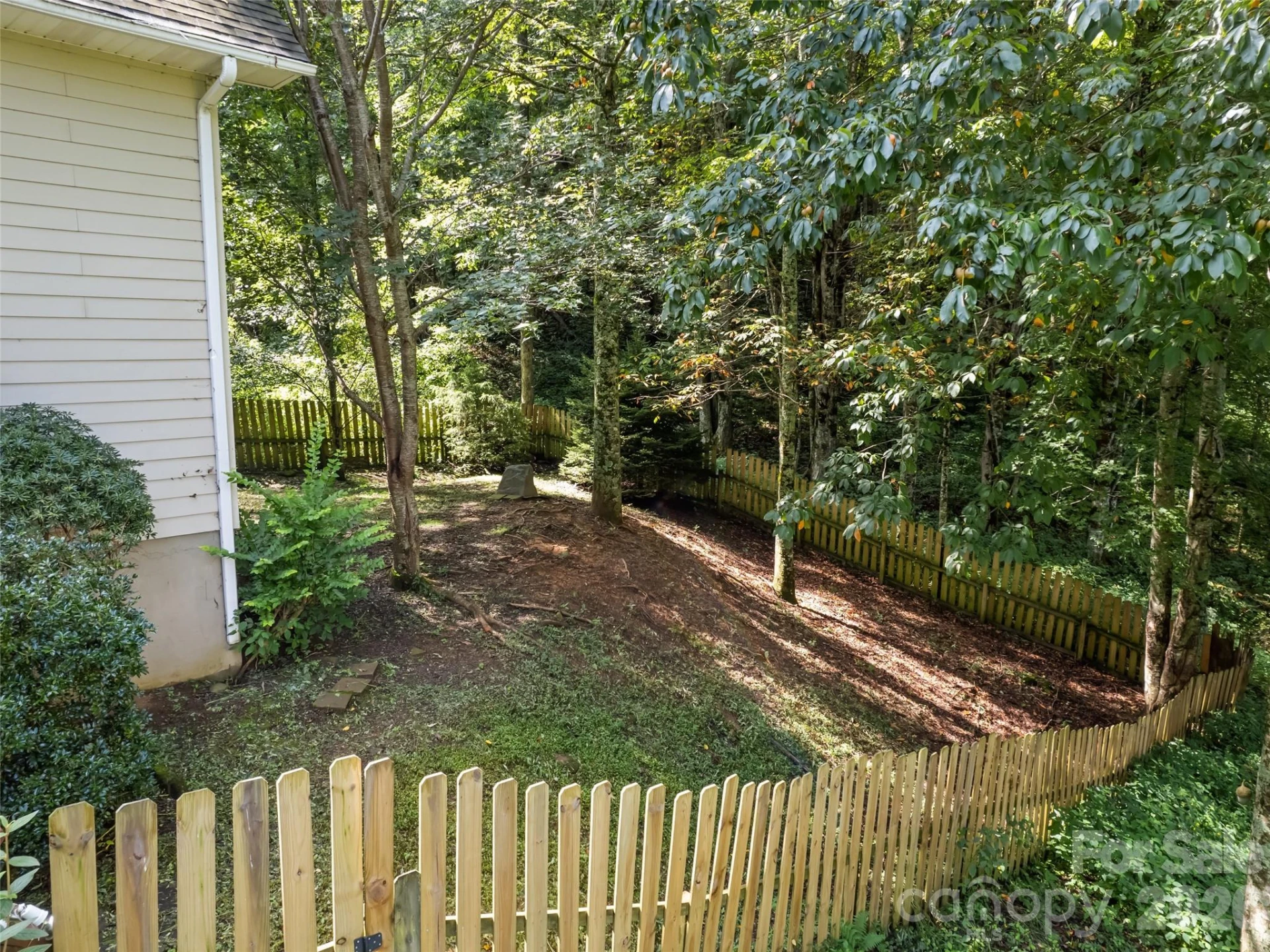 154 Presidential Drive - Photo 7