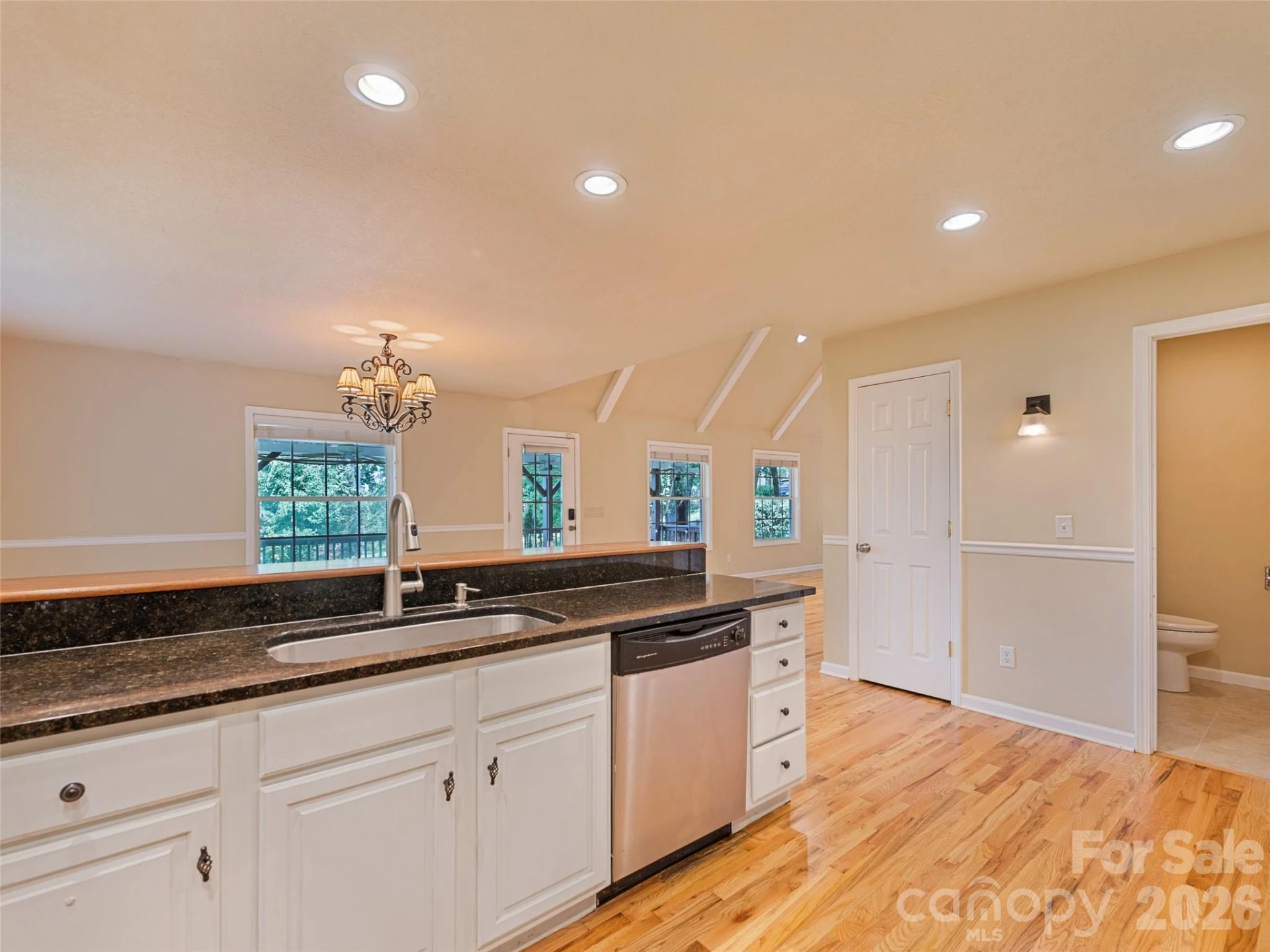 154 Presidential Drive - Photo 25