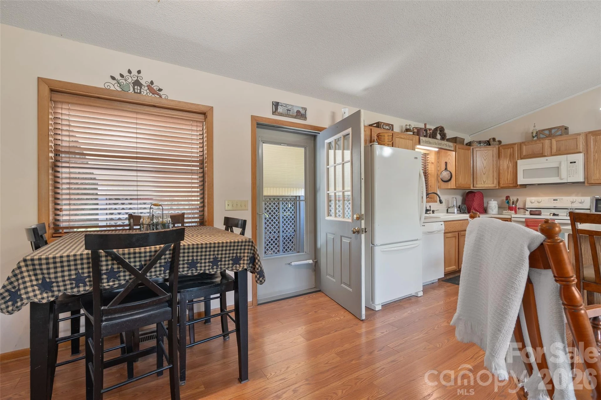 43 Thoren Court - Photo 9
