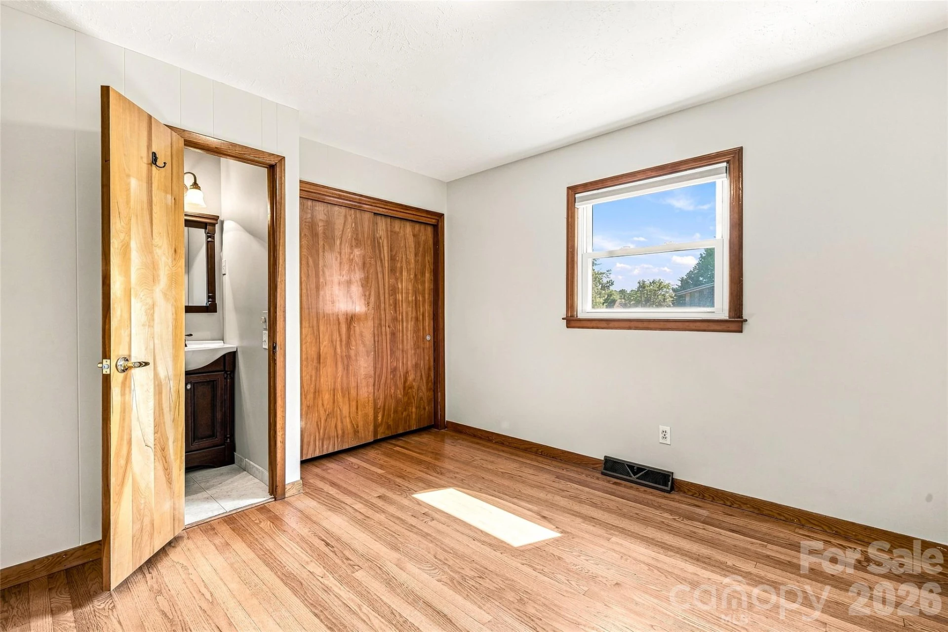 708 Loop Road - Photo 11