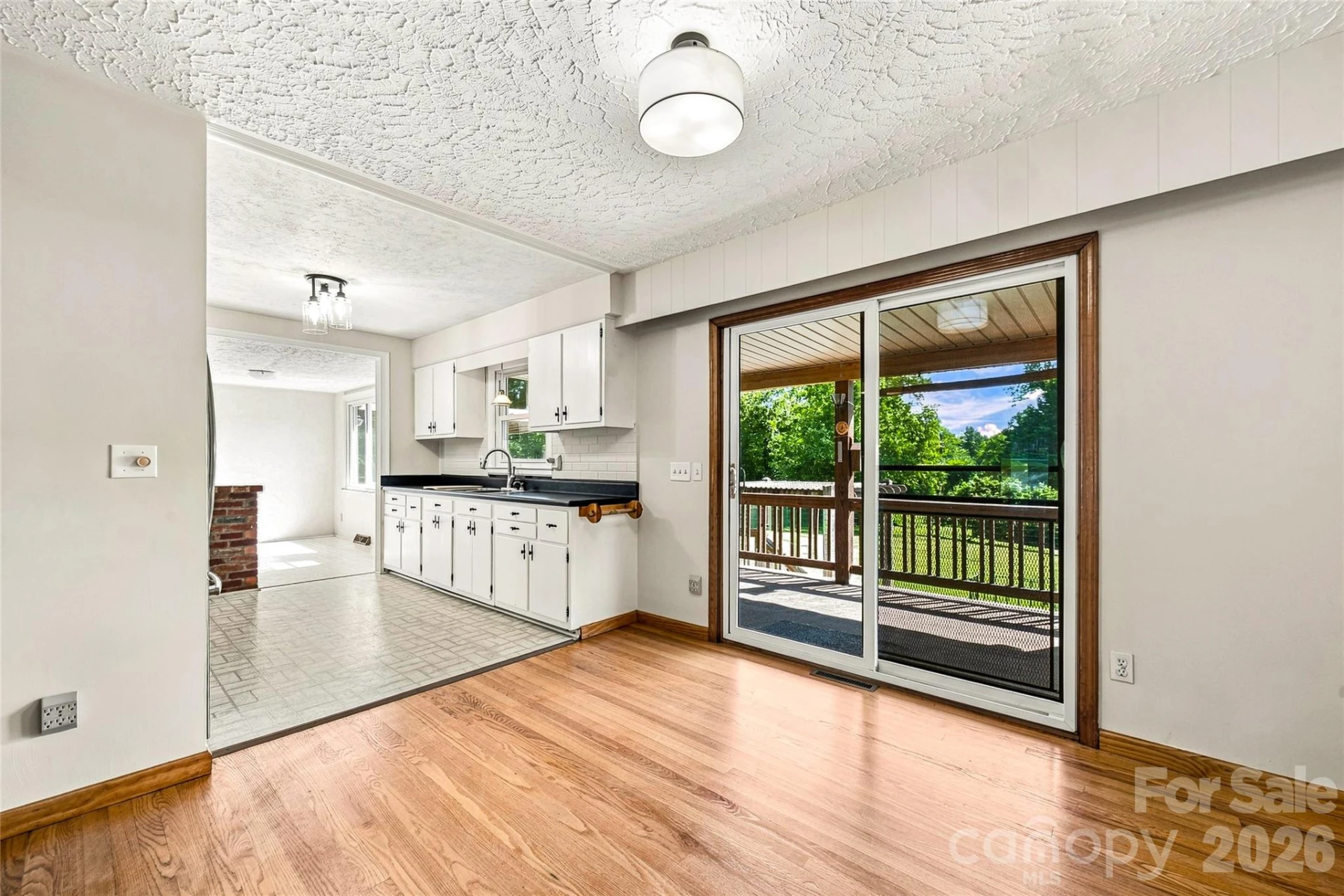 708 Loop Road - Photo 17