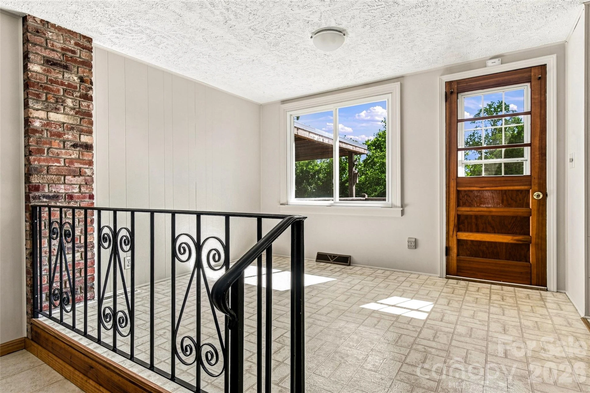708 Loop Road - Photo 19