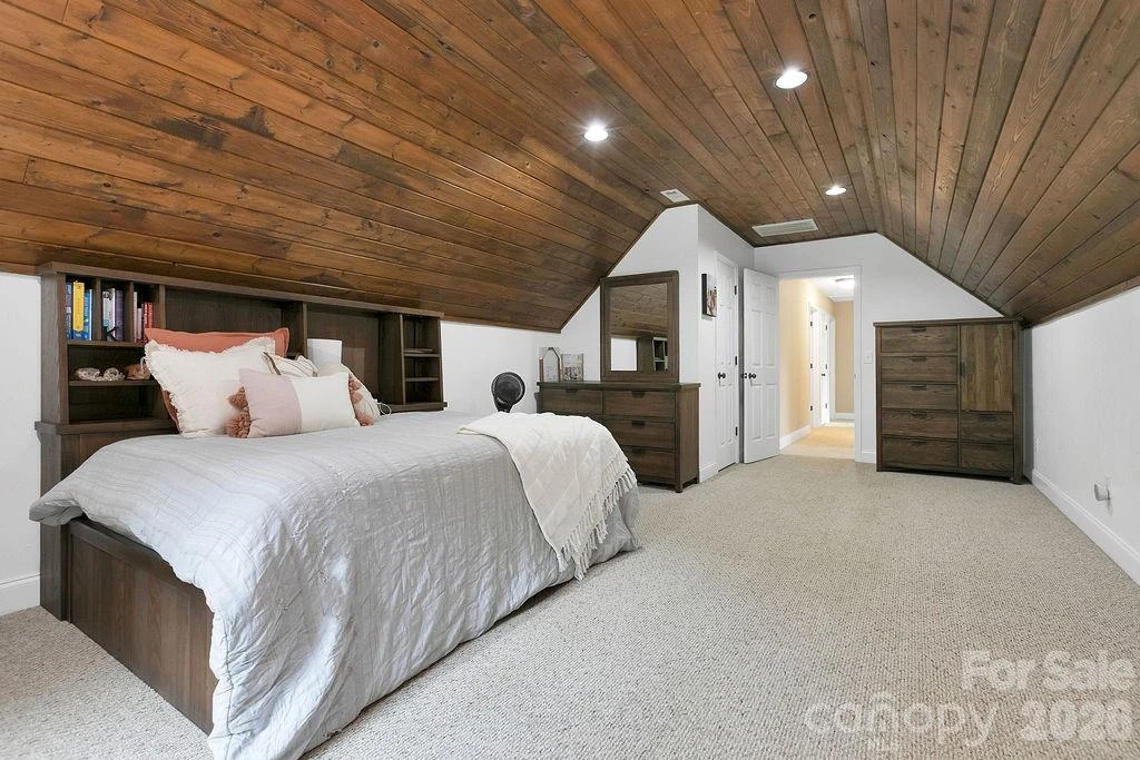 62 Pine Hill Drive - Photo 31