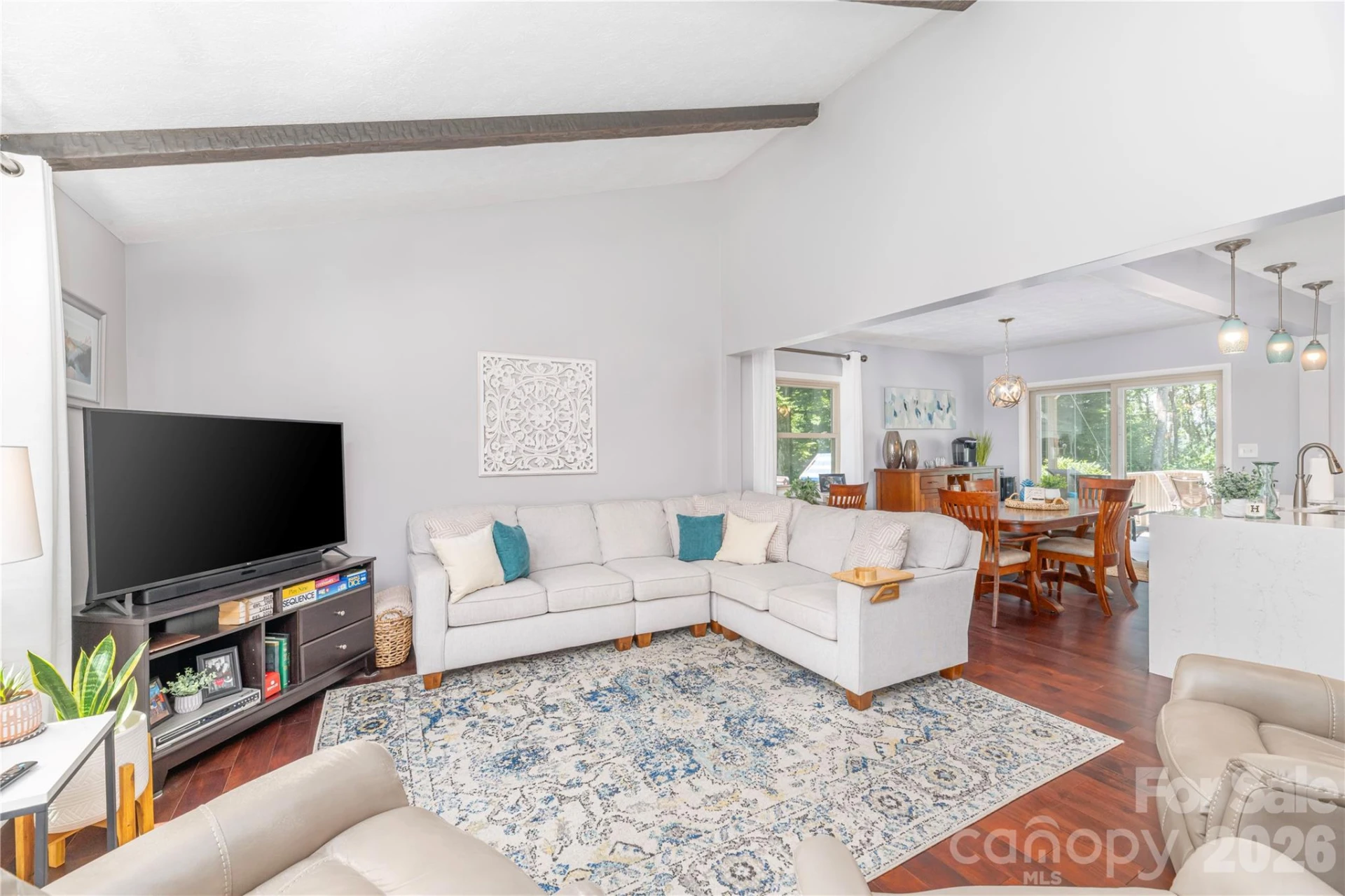 115 Hazelview Drive - Photo 5