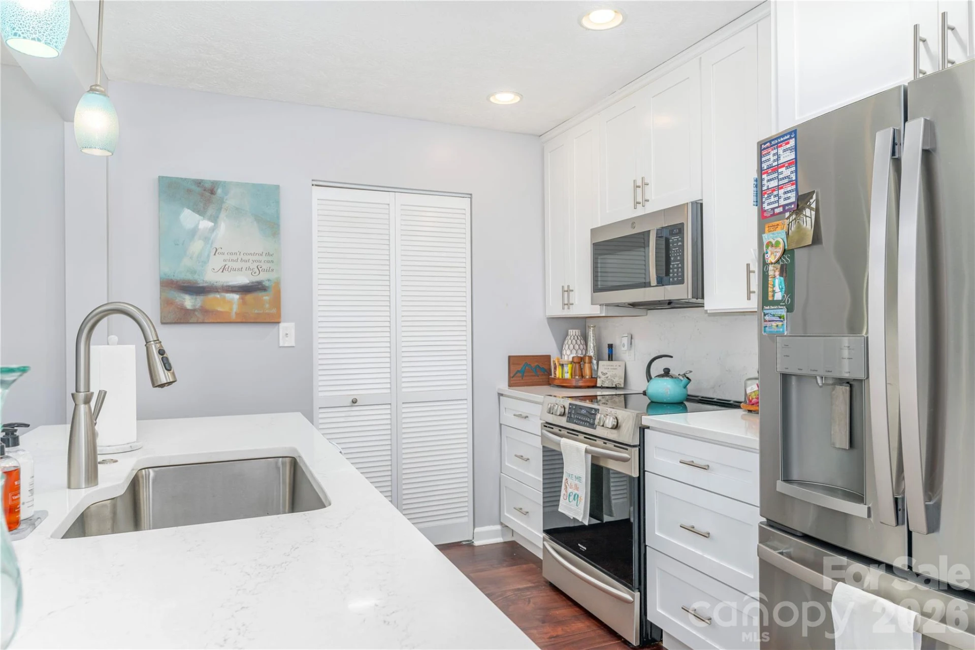 115 Hazelview Drive - Photo 9
