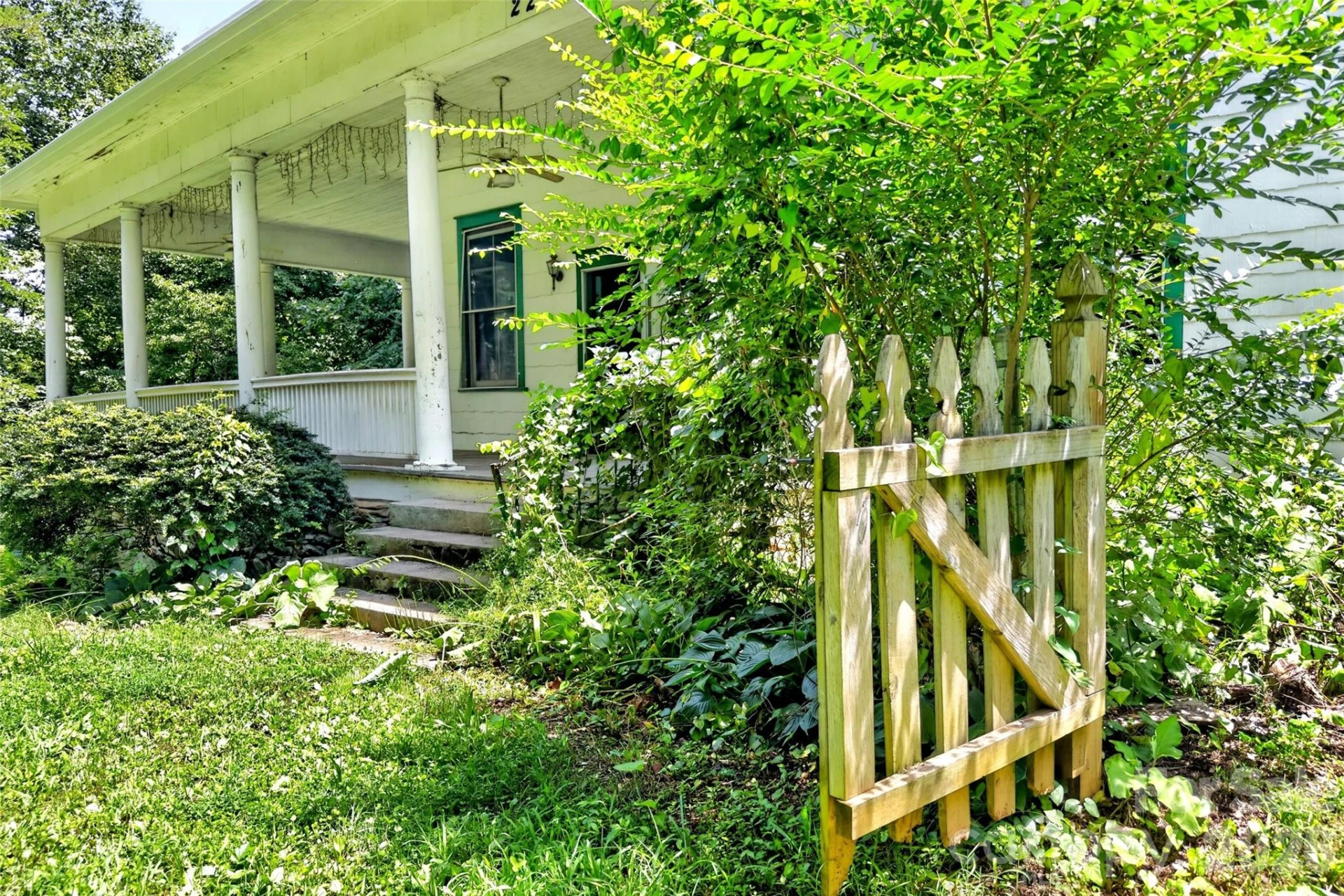 22 Woodbend Lane - Photo 5