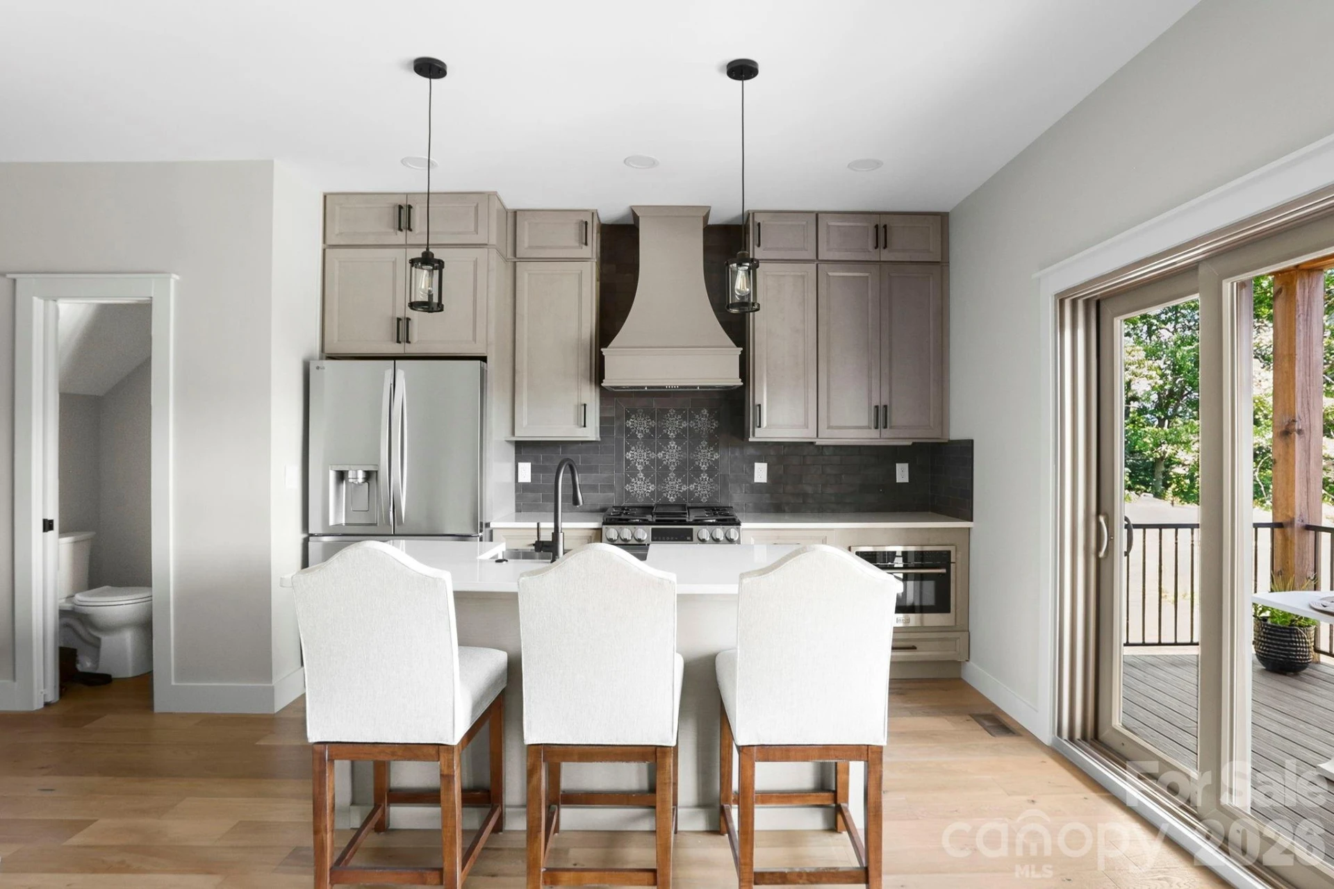128 Chepstow Place - Photo 10