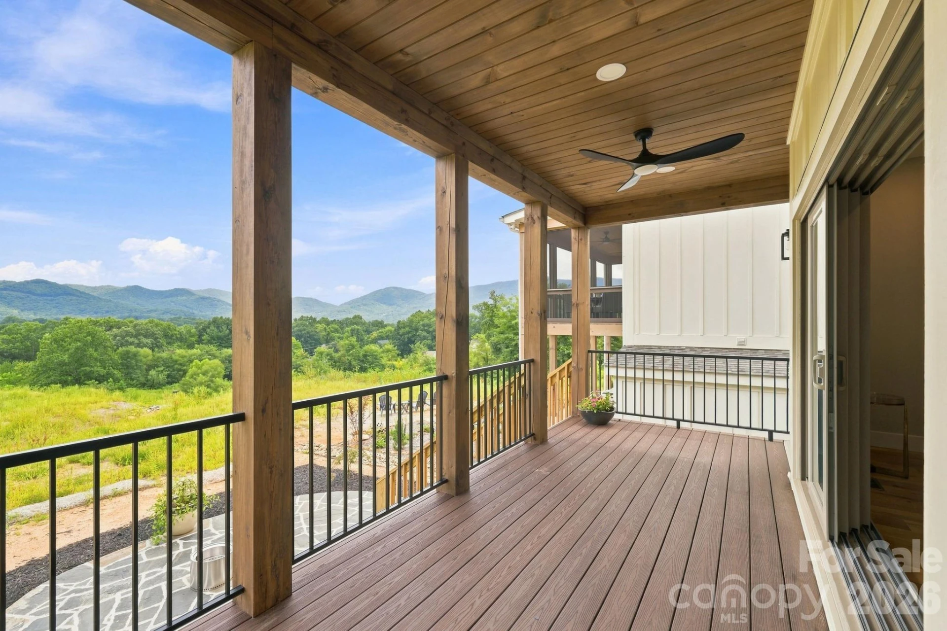 128 Chepstow Place - Photo 10