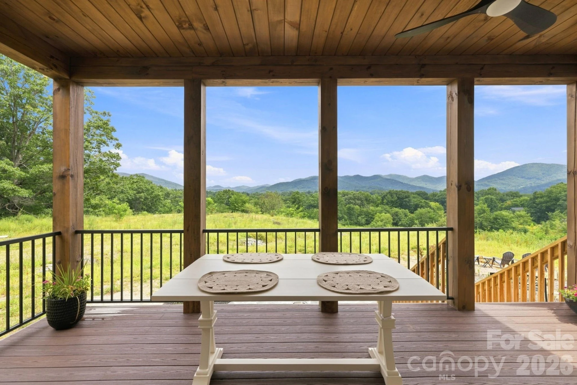 128 Chepstow Place - Photo 25