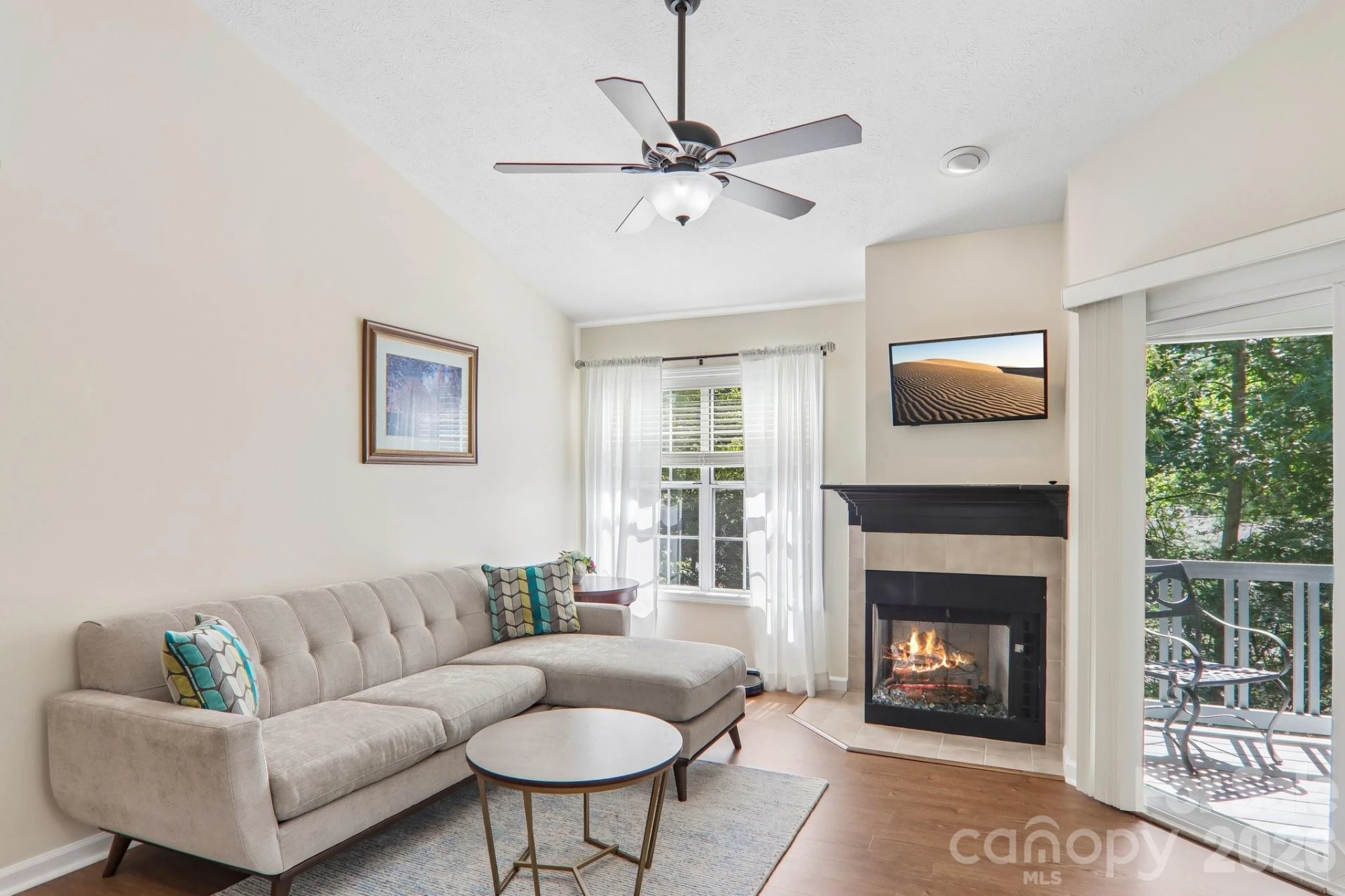 651 E Park Place - Photo 6