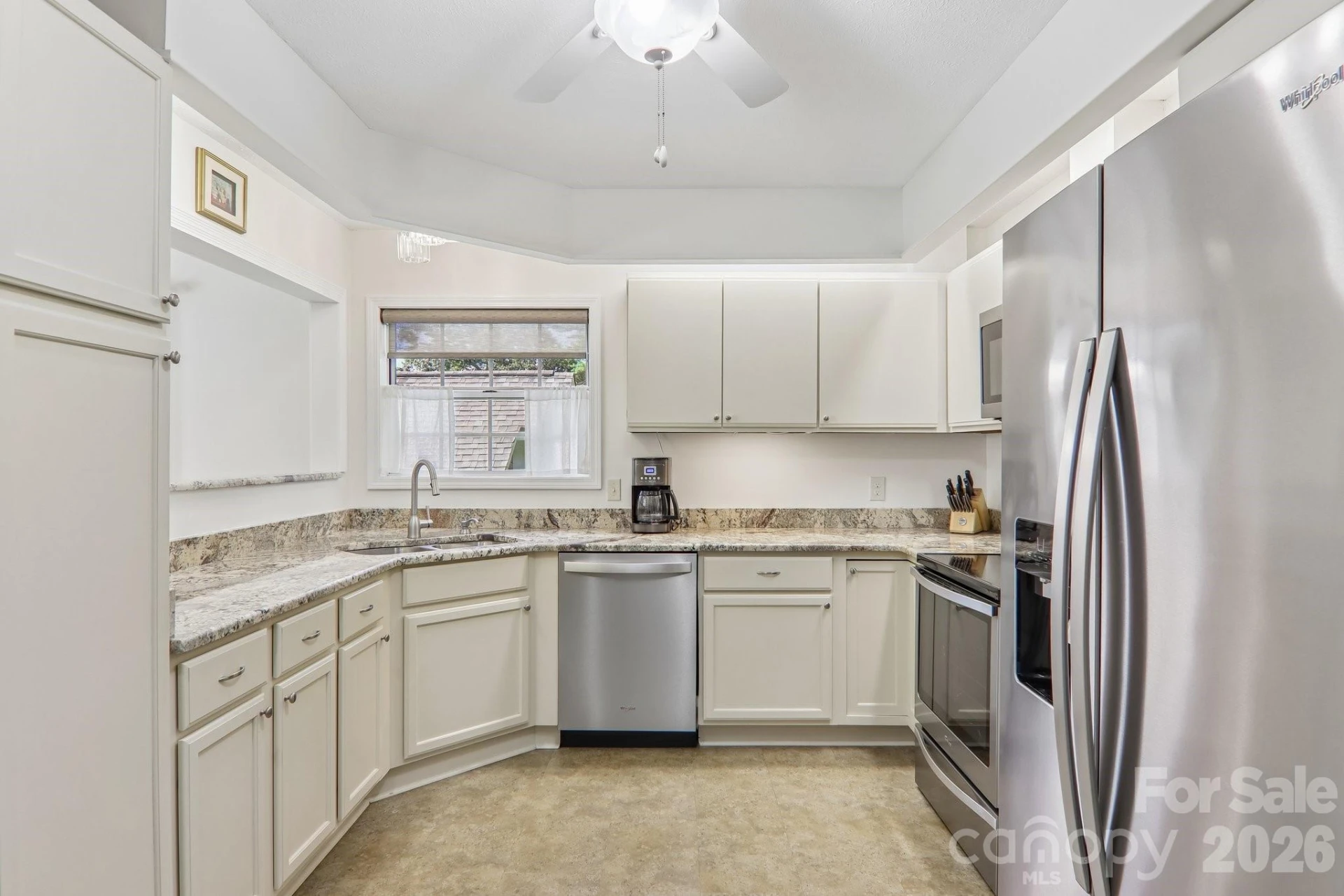 651 E Park Place - Photo 11