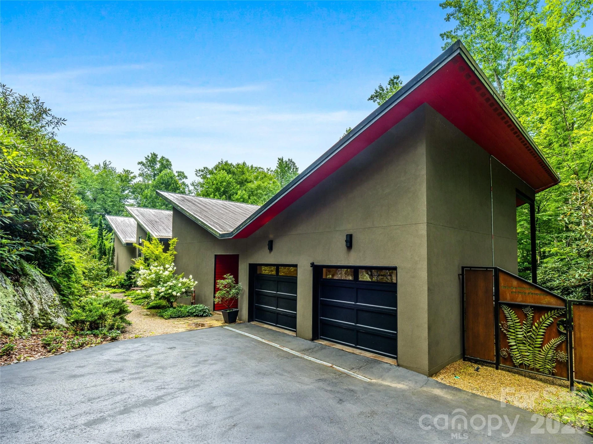 33 Robinson Creek Road - Photo 2
