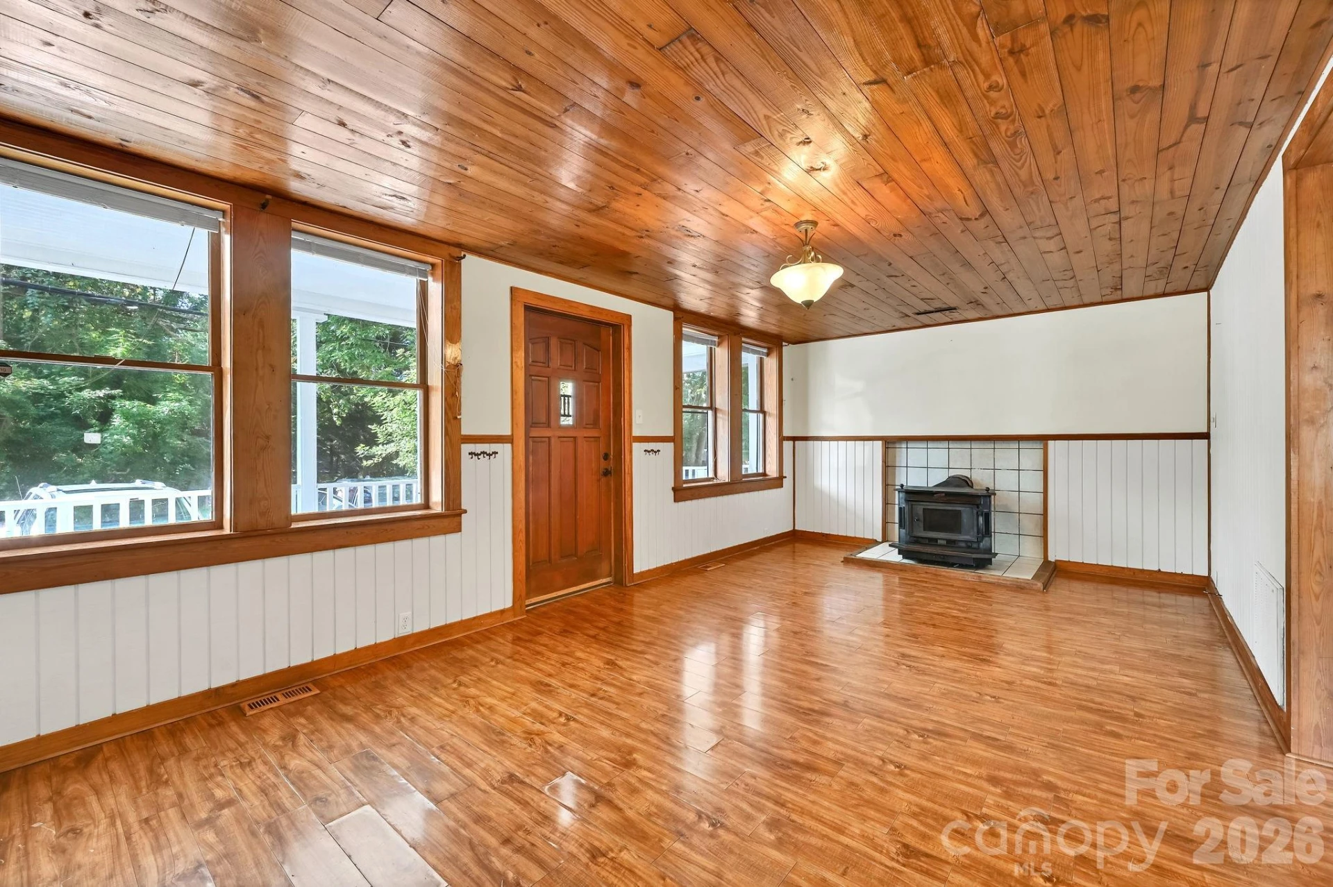 376 Fairview Road - Photo 4