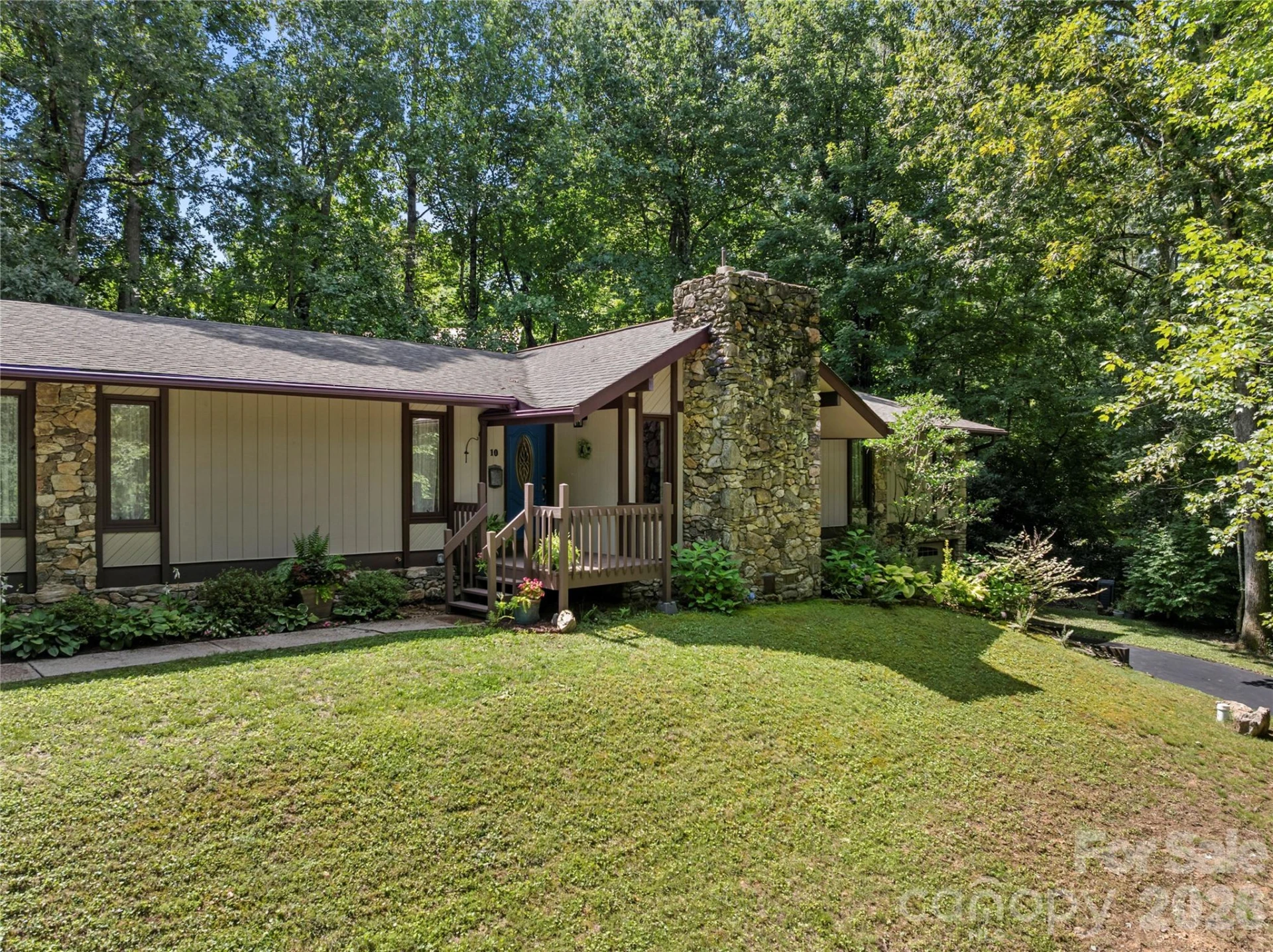 10 Brook Forest Drive
