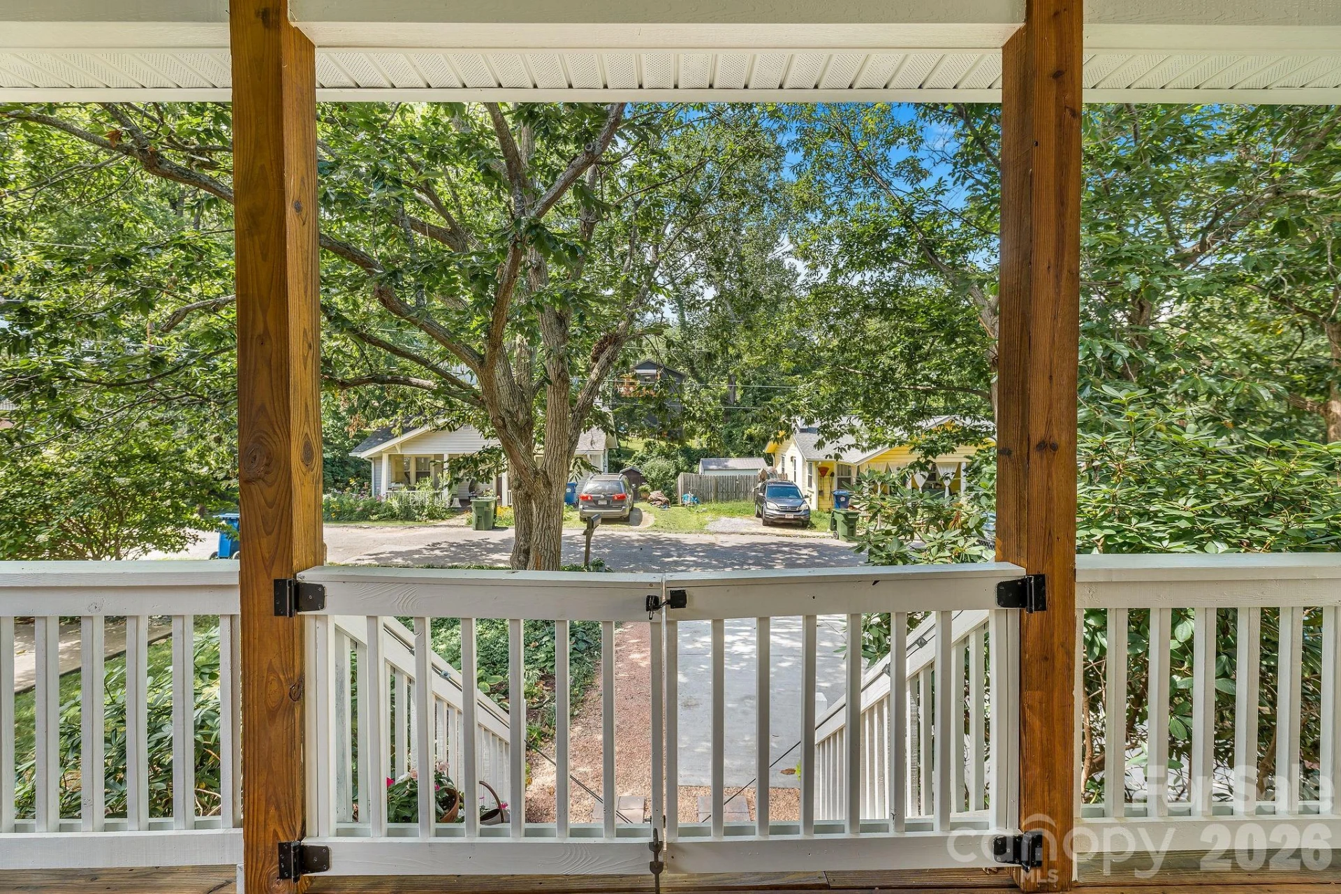 92 Martin Avenue - Photo 9