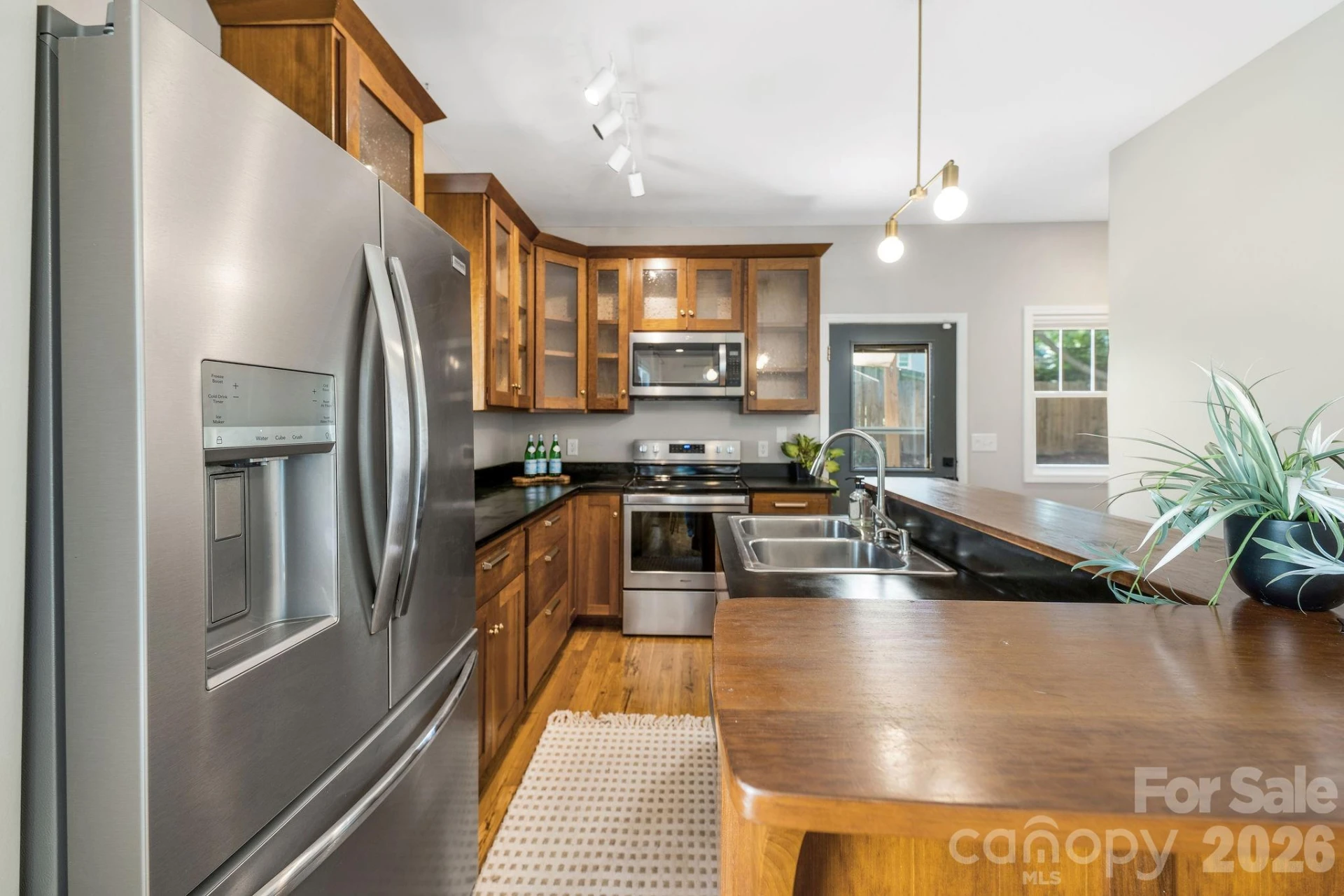 92 Martin Avenue - Photo 18