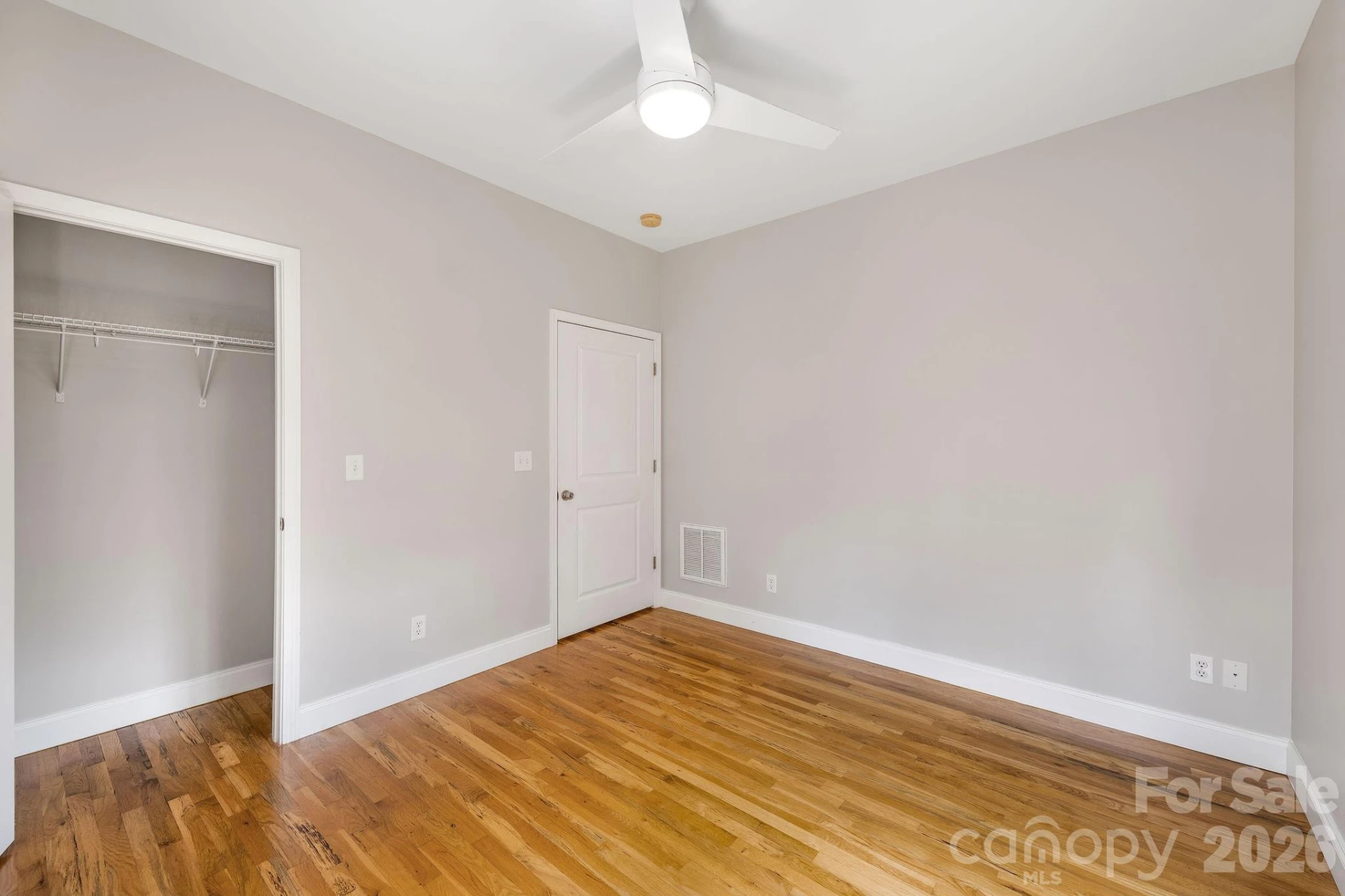 92 Martin Avenue - Photo 32