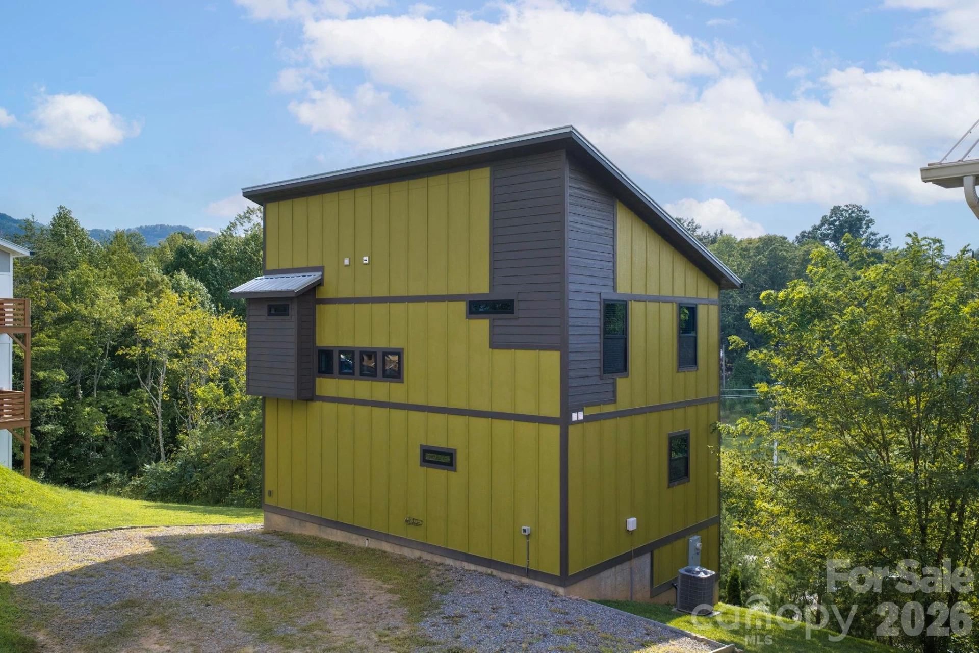 613 Salem Heights Lane - Photo 2