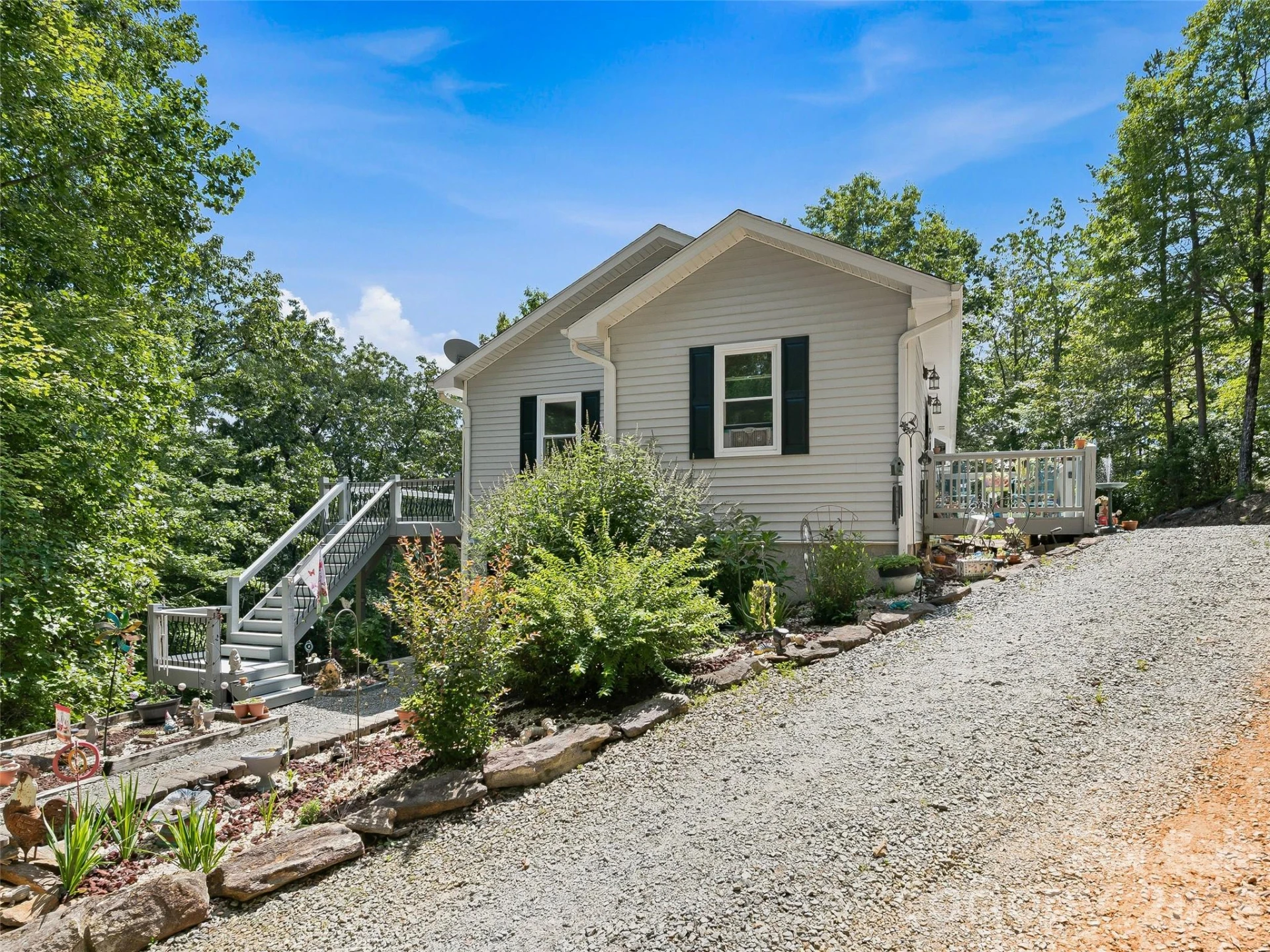 524 Lookout Drive - Photo 4