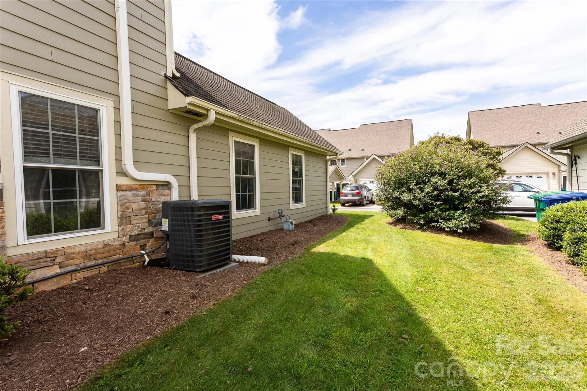 14 Rotunda Circle - Photo 35