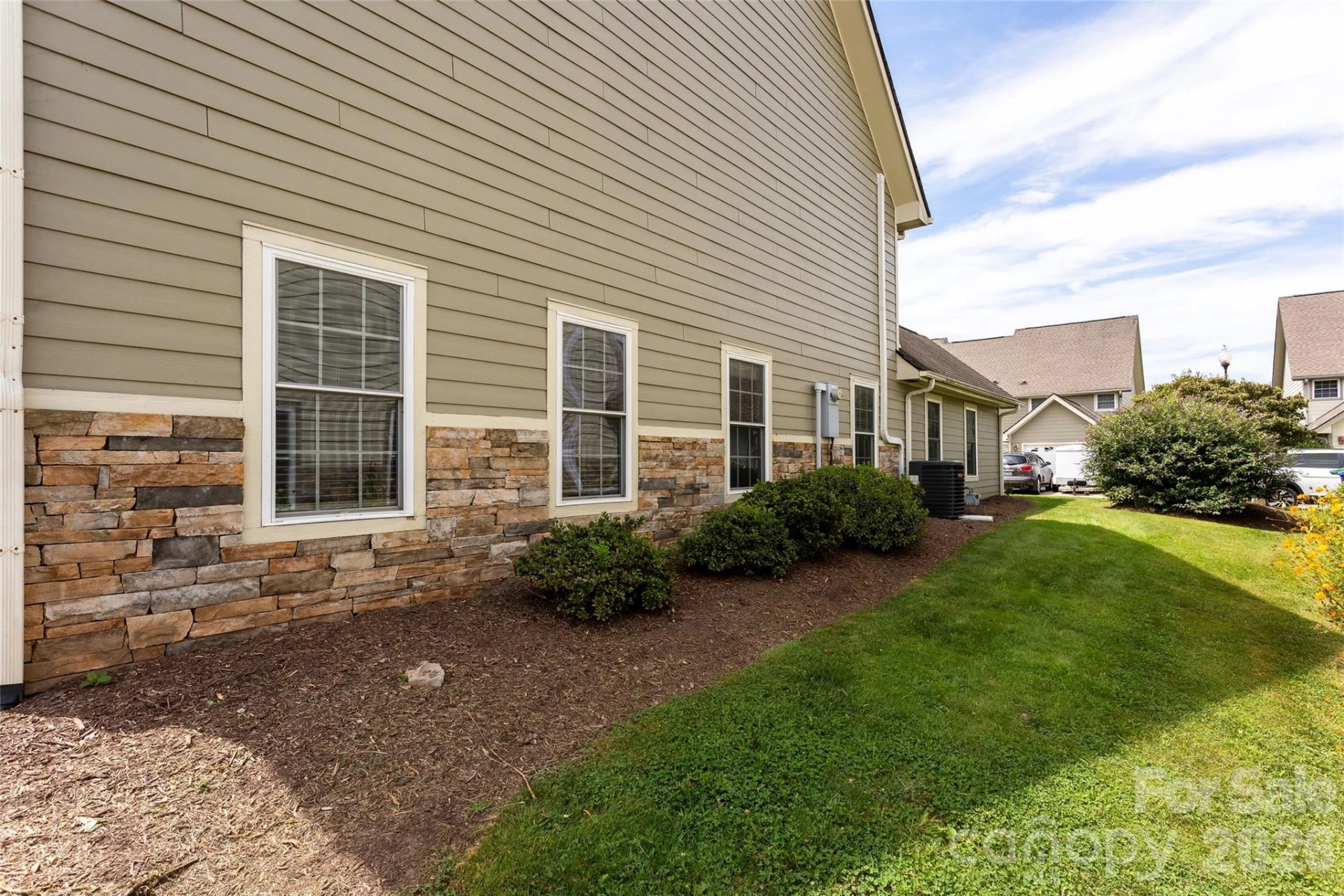 14 Rotunda Circle - Photo 36