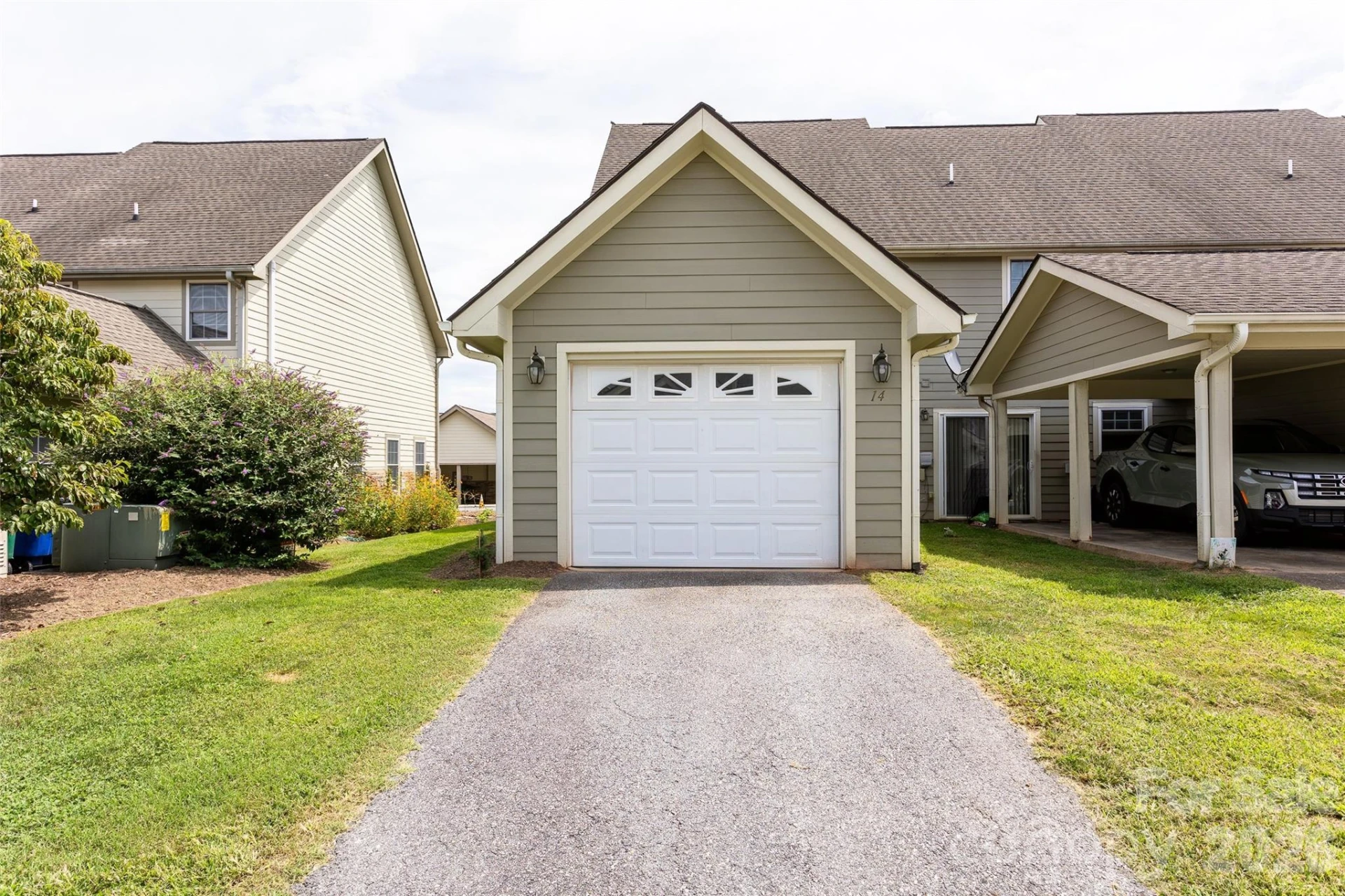 14 Rotunda Circle - Photo 40