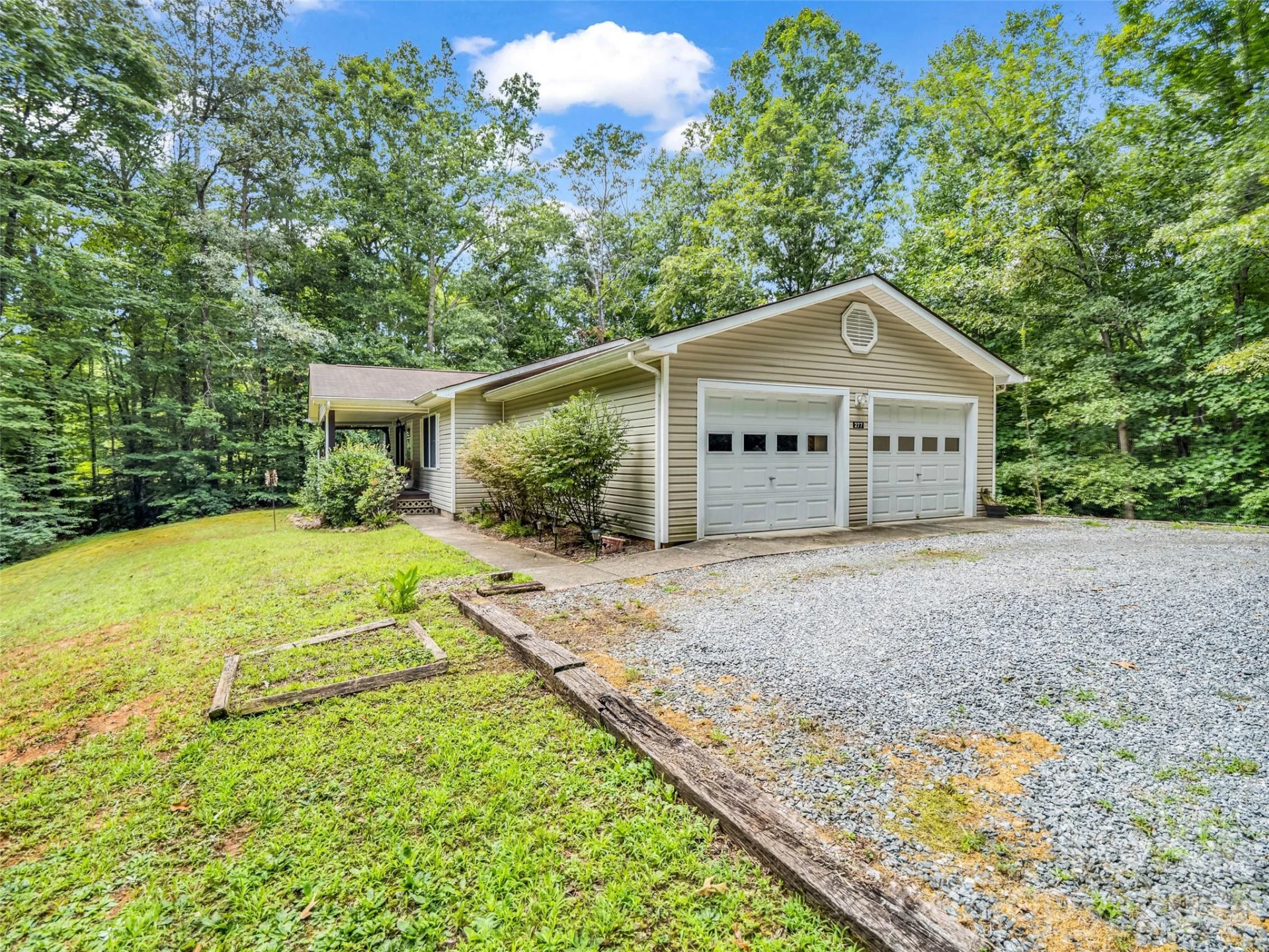 277 Debbies Branch Drive - Photo 6