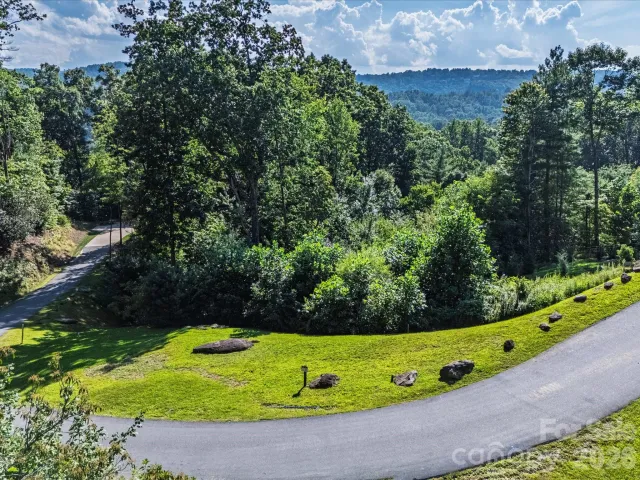 52 Lemongrass Trail, Hendersonville, NC, 28791