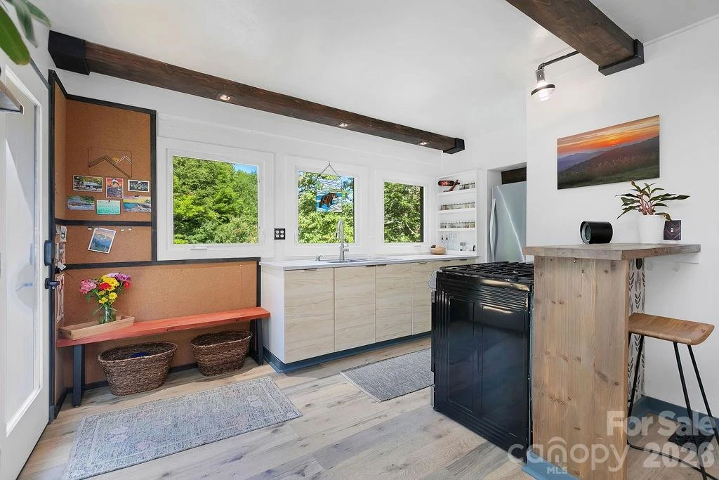 354 King Road - Photo 15