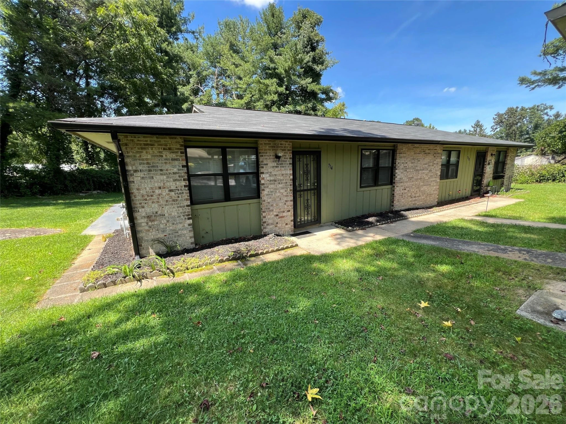 714 Farmington Circle