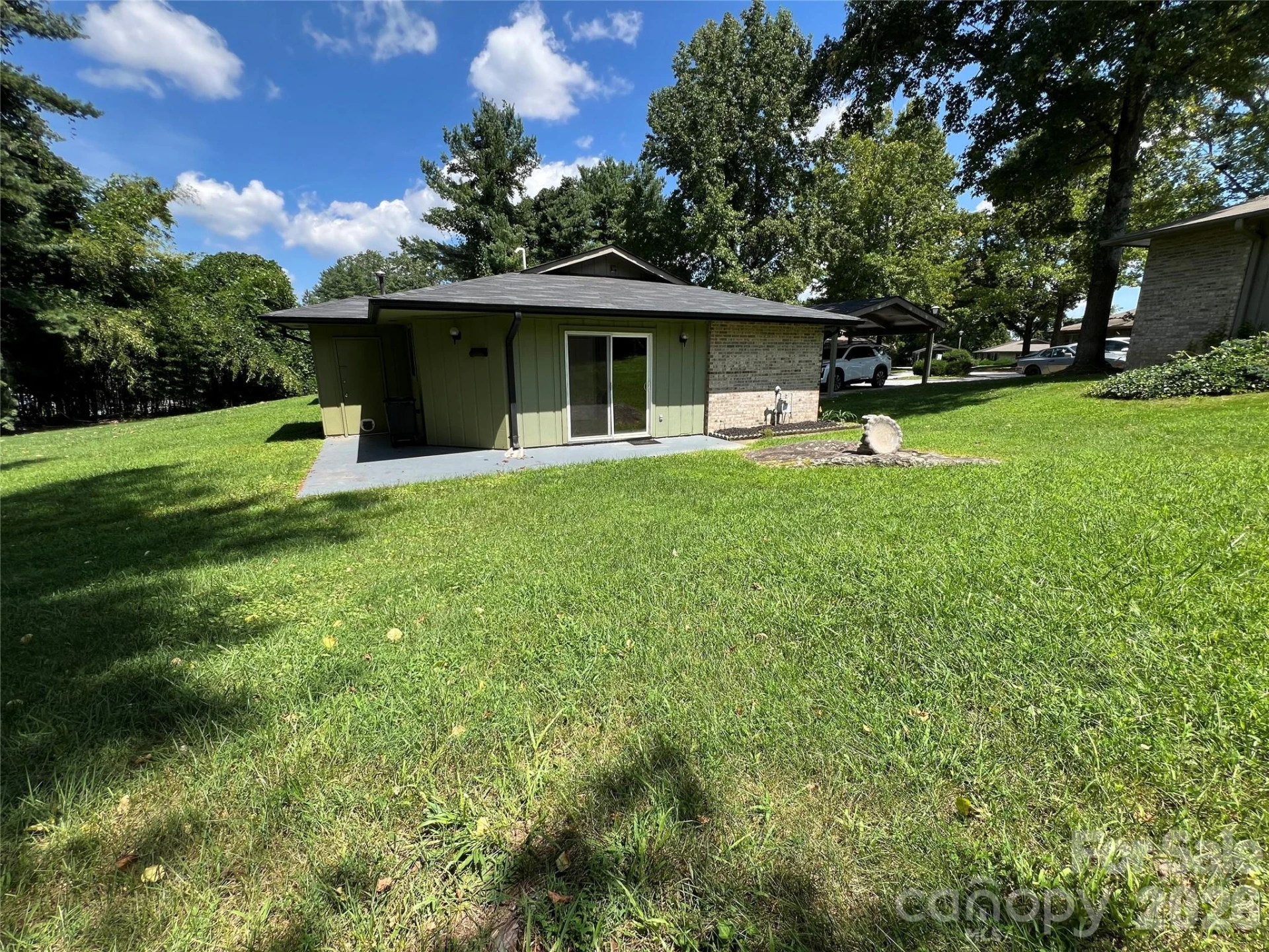 714 Farmington Circle - Photo 4